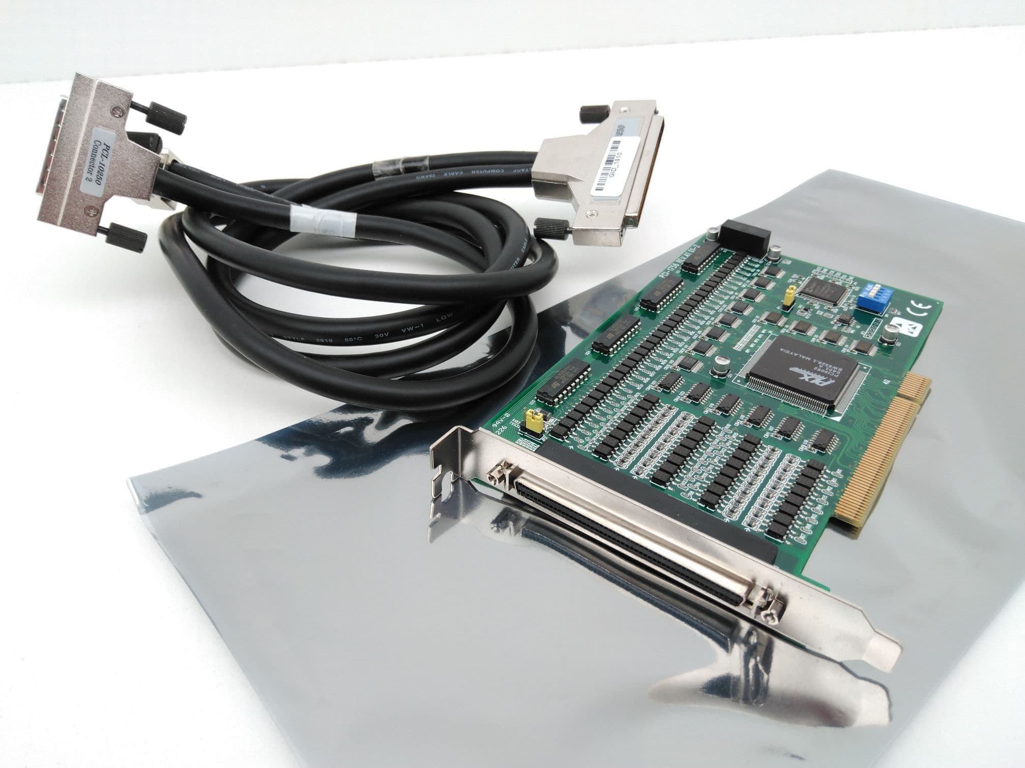 Advantech PCI-1756 REV.A1 01-2, PCL-10250 Isolated digital I/OPCI card w/Cable