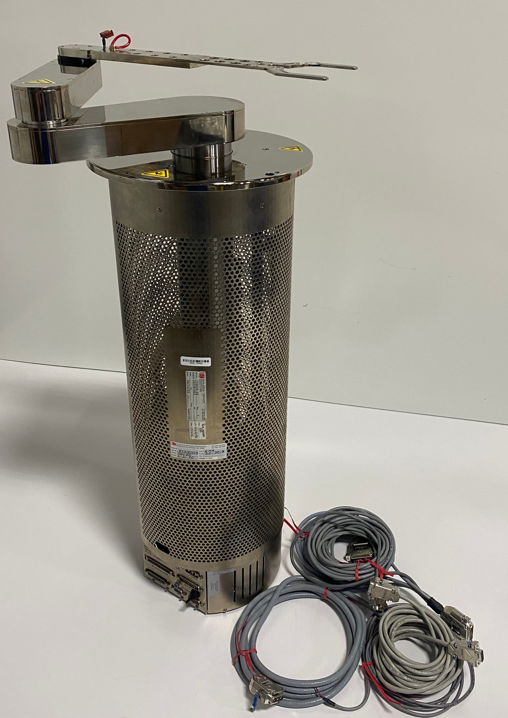 IDE/Integrated Dynamics Engineering ROB 300 series Wafer Robot w/ End Effector