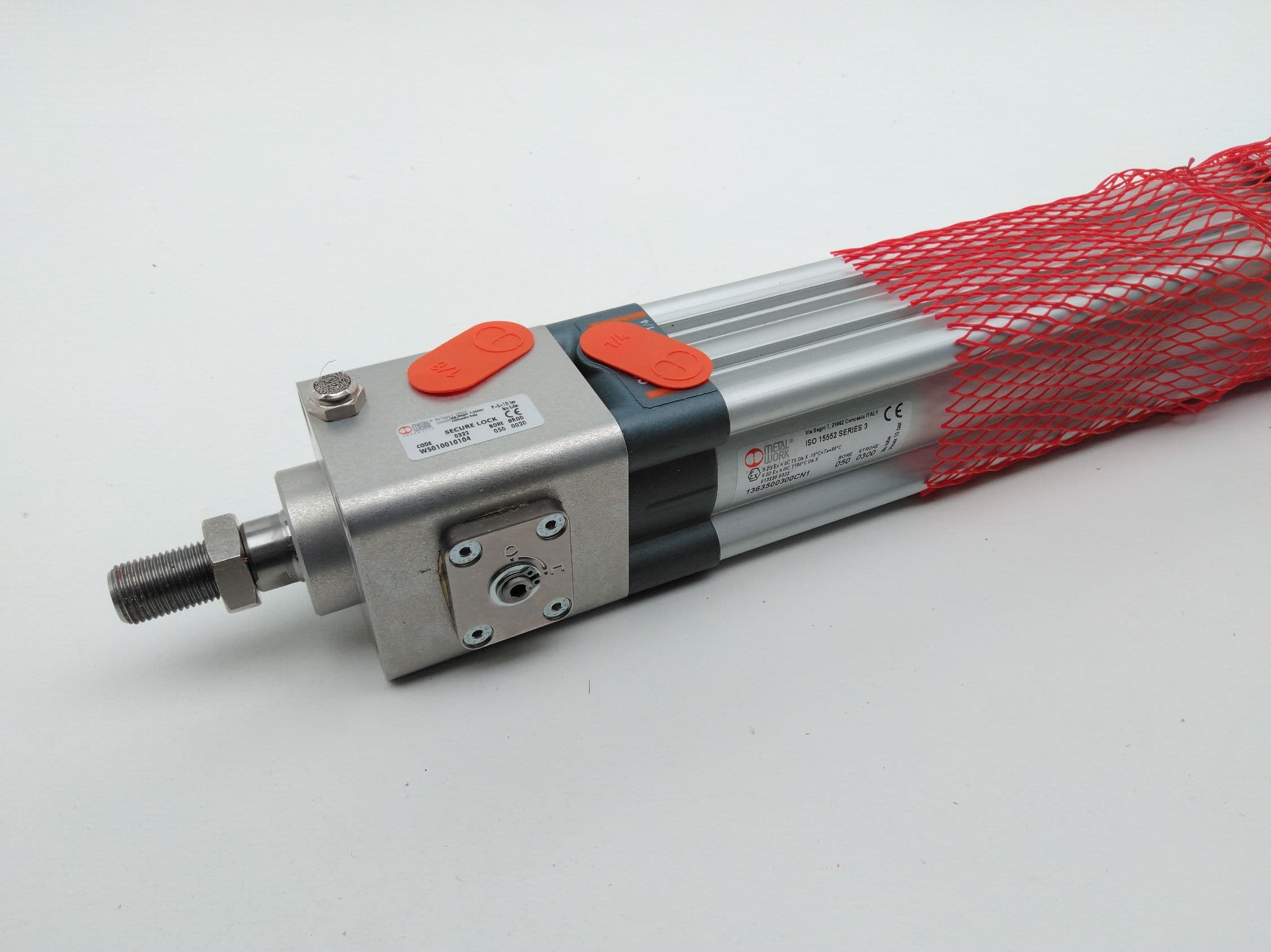 MetalWork Pneumatic (ID) 136500300CN1 ISO 15552 Series 3 Locking Air Cylinder