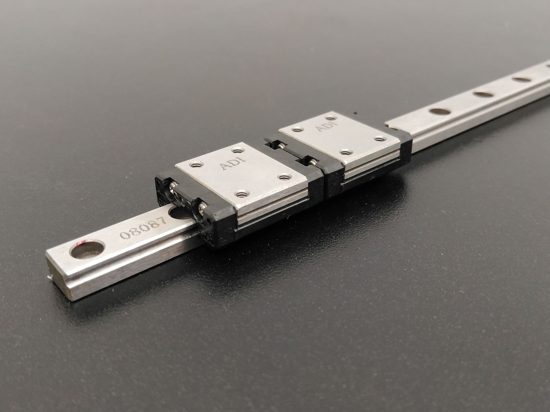 THK SRS7M Miniature Caged Ball Linear Guided Rail Assembly
