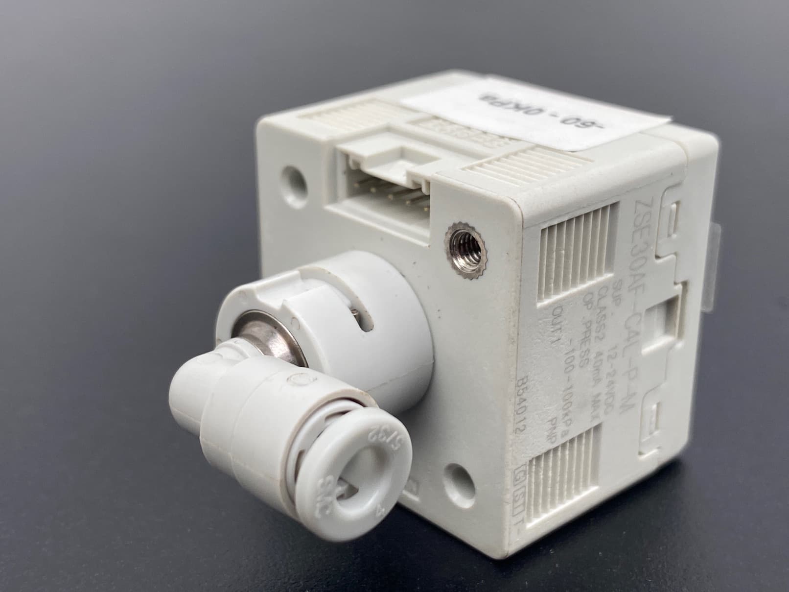 SMC ZSE30AF-C4L-P-M Digital Pressure Switch