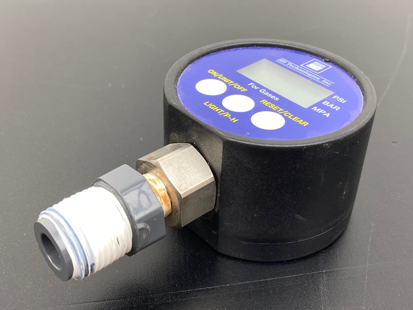 SSI Technologies Inc MGA-30-A-9V-R Digital Pressure Gauge, 30Psi