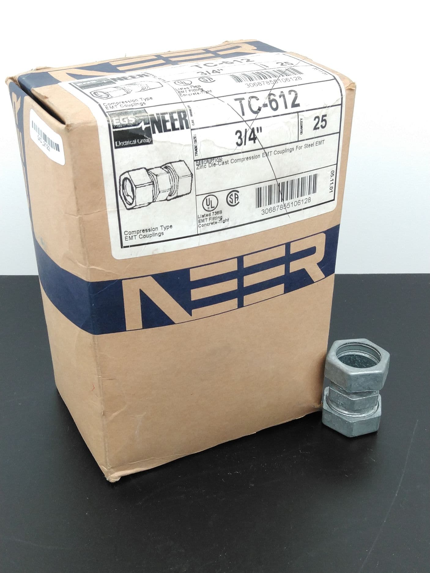 Neer TC-612 Zinc Die-Cast Compression EMT Conduit Coupling, 3/4”