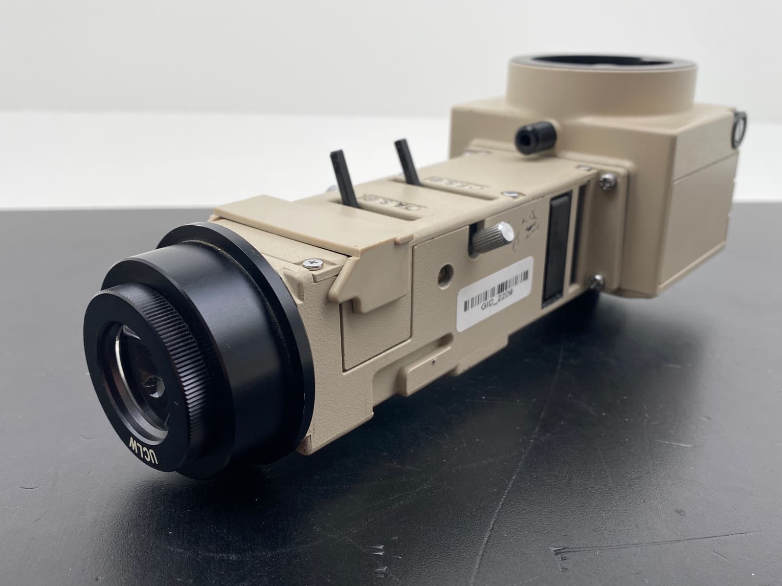 Olympus BH2-UMA Vertical Illuminator Assembly w/ UCLW Collector Lens No Cubes