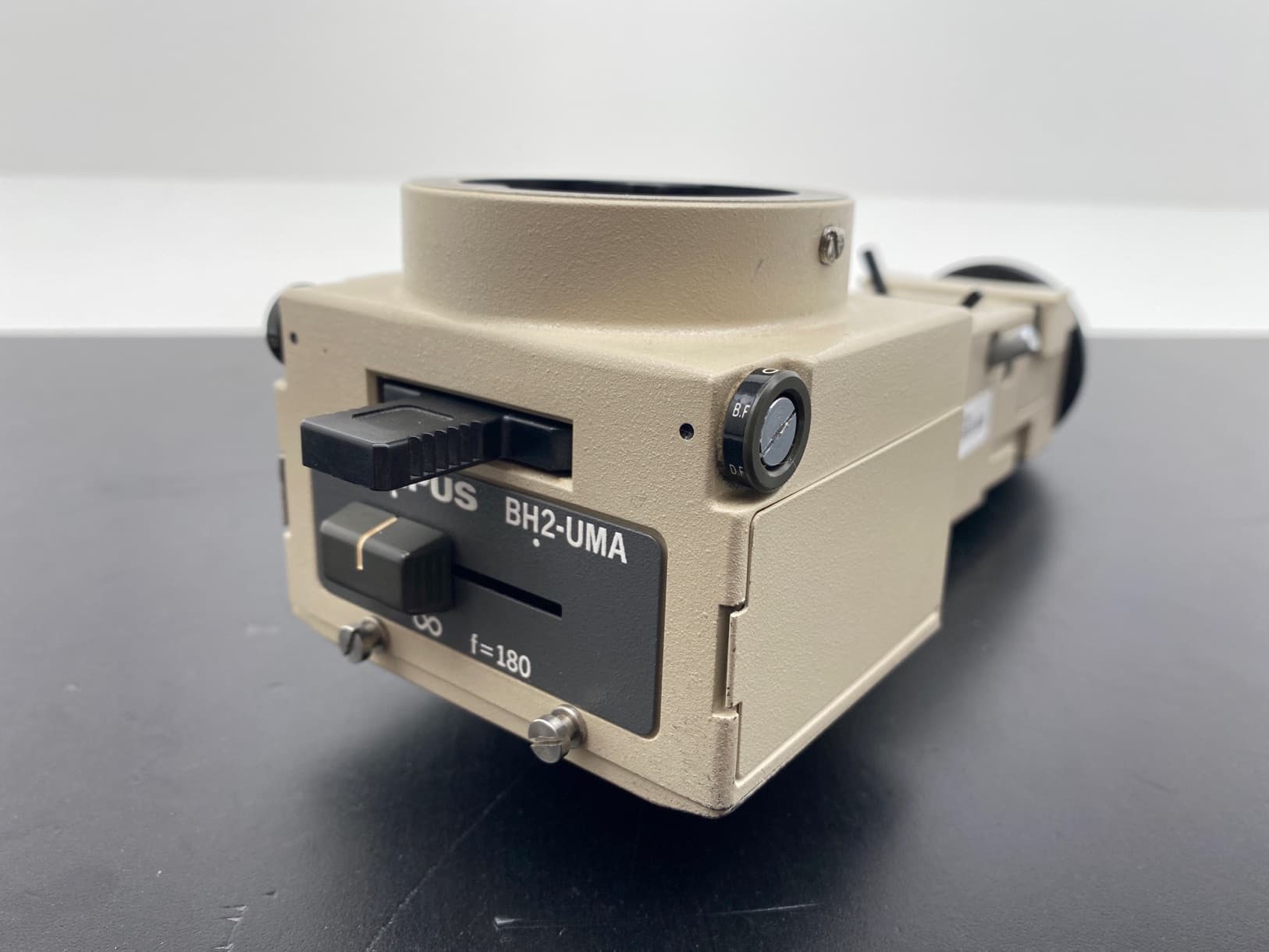 Olympus BH2-UMA Vertical Illuminator w/ Bright Field Cube and UCLW Lens