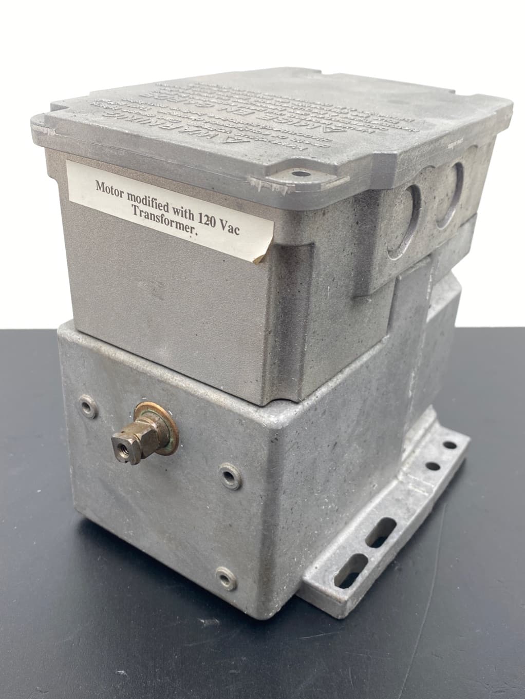 Honeywell Modutrol IV M9484D 1021 Proportional Motor, 120VAC Transformer
