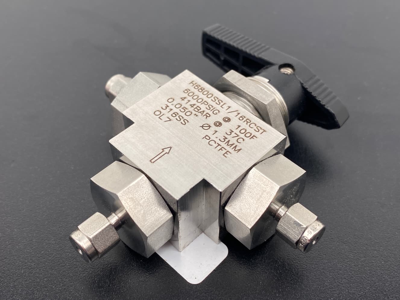 Ham-let H6800SSL1/16RCST Ball Valve 6000PSIG., 414BAR, Stainless Steel, PCTFE