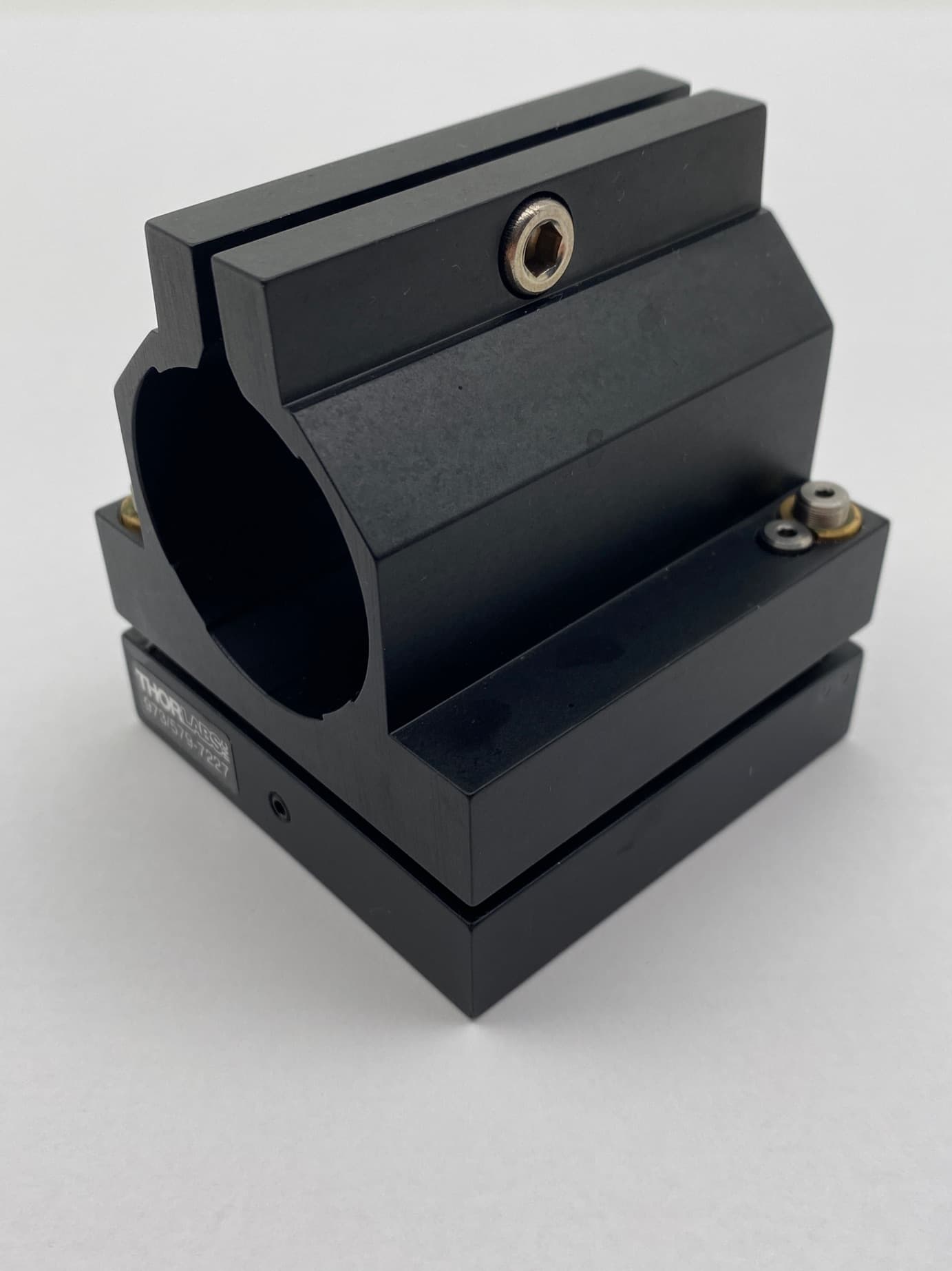 ThorLabs C1517 2" (50.8 mm) Kinematic Mirror Mount for 1.5" Posts
