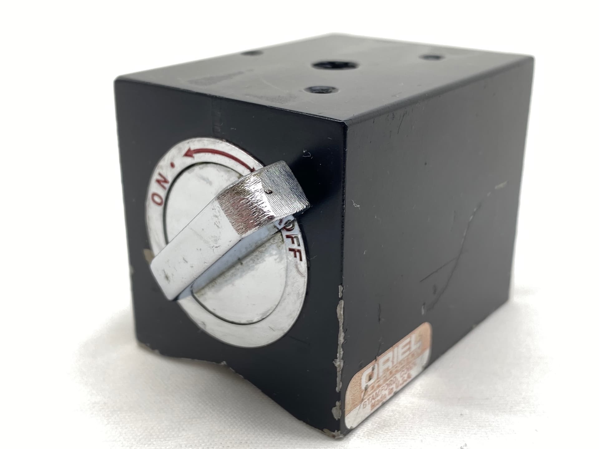 Oriel 2 1/4" x 1 3/4" Hand Switch Magnetic Base