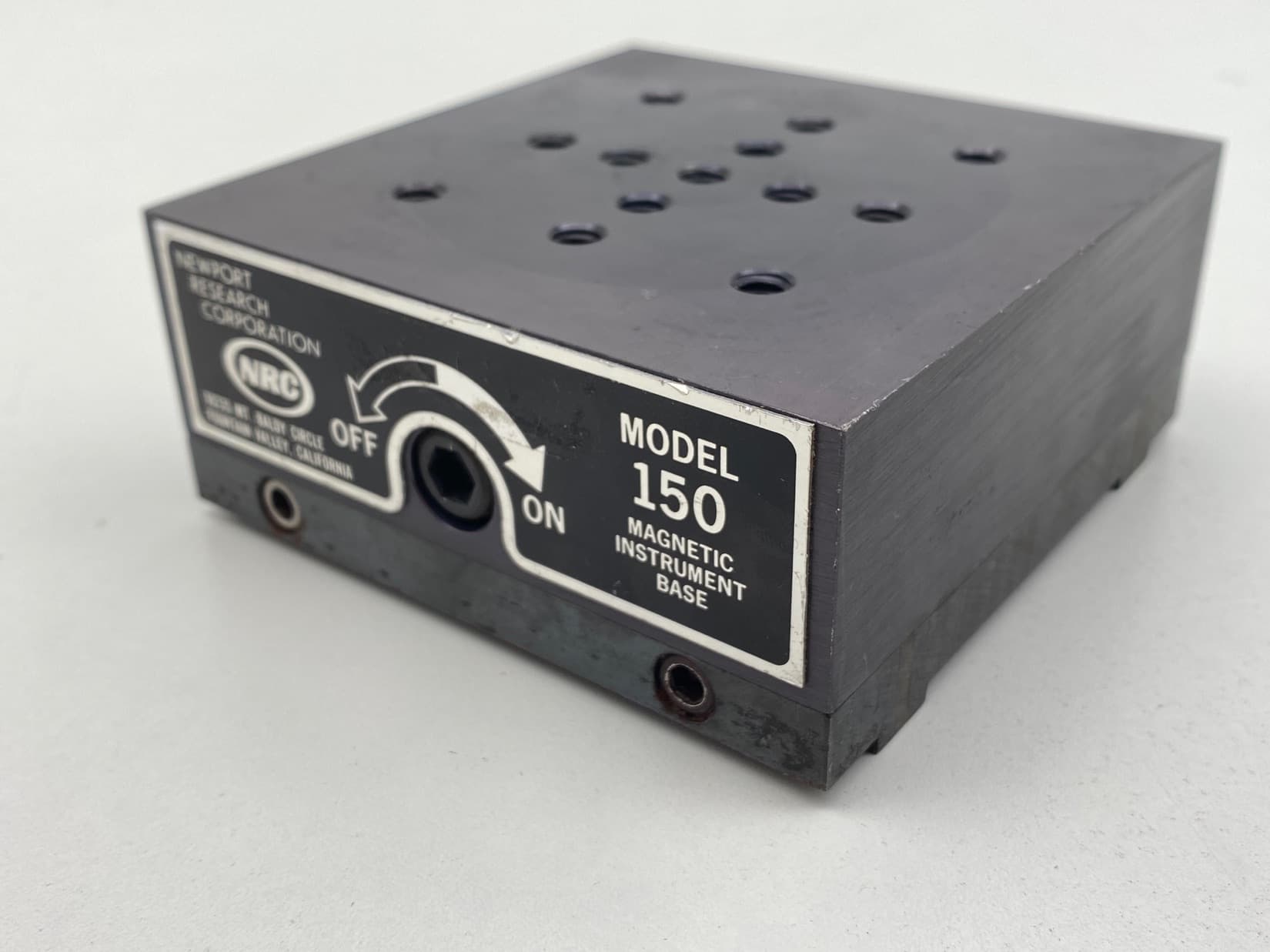 Newport 150 Magnetic Instrument Base