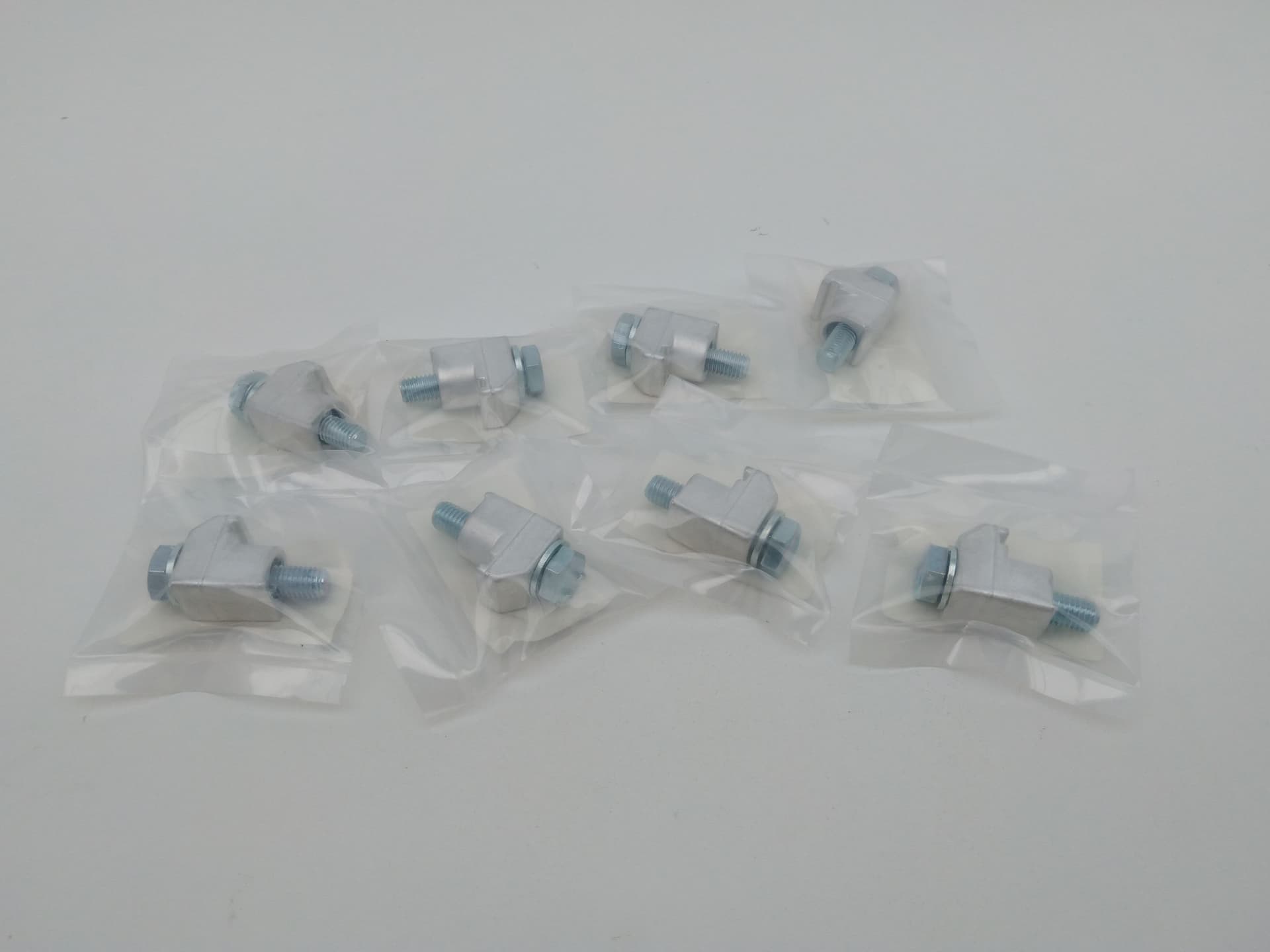 VAT 32044-QAPR-0001 Screw Claw Clamp Flange Connectors ISO-K, ISO-F - Lot of 8