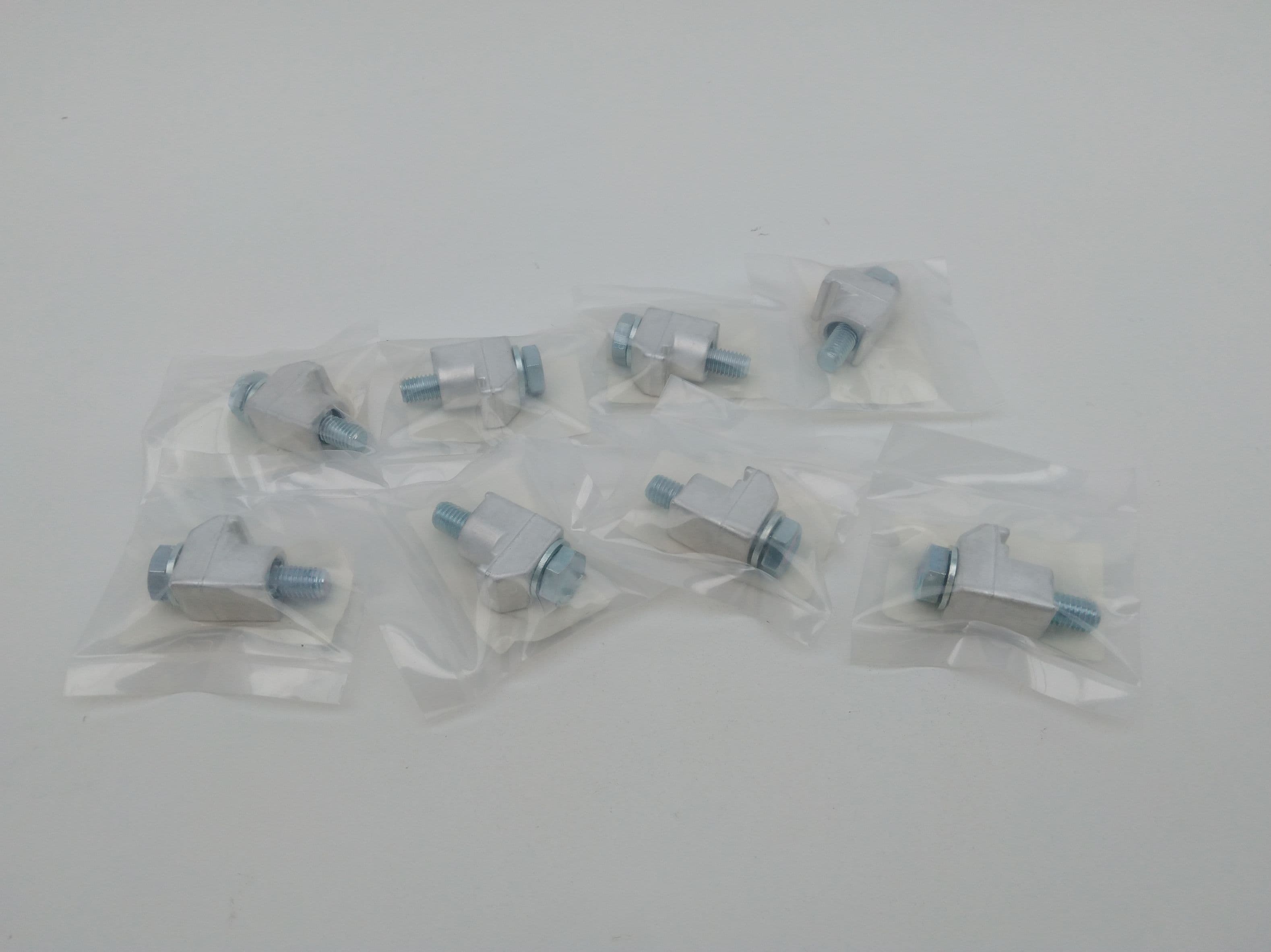 VAT 32044-QAPR-0001 Screw Claw Clamp Flange Connectors ISO-K, ISO-F - Lot of 8