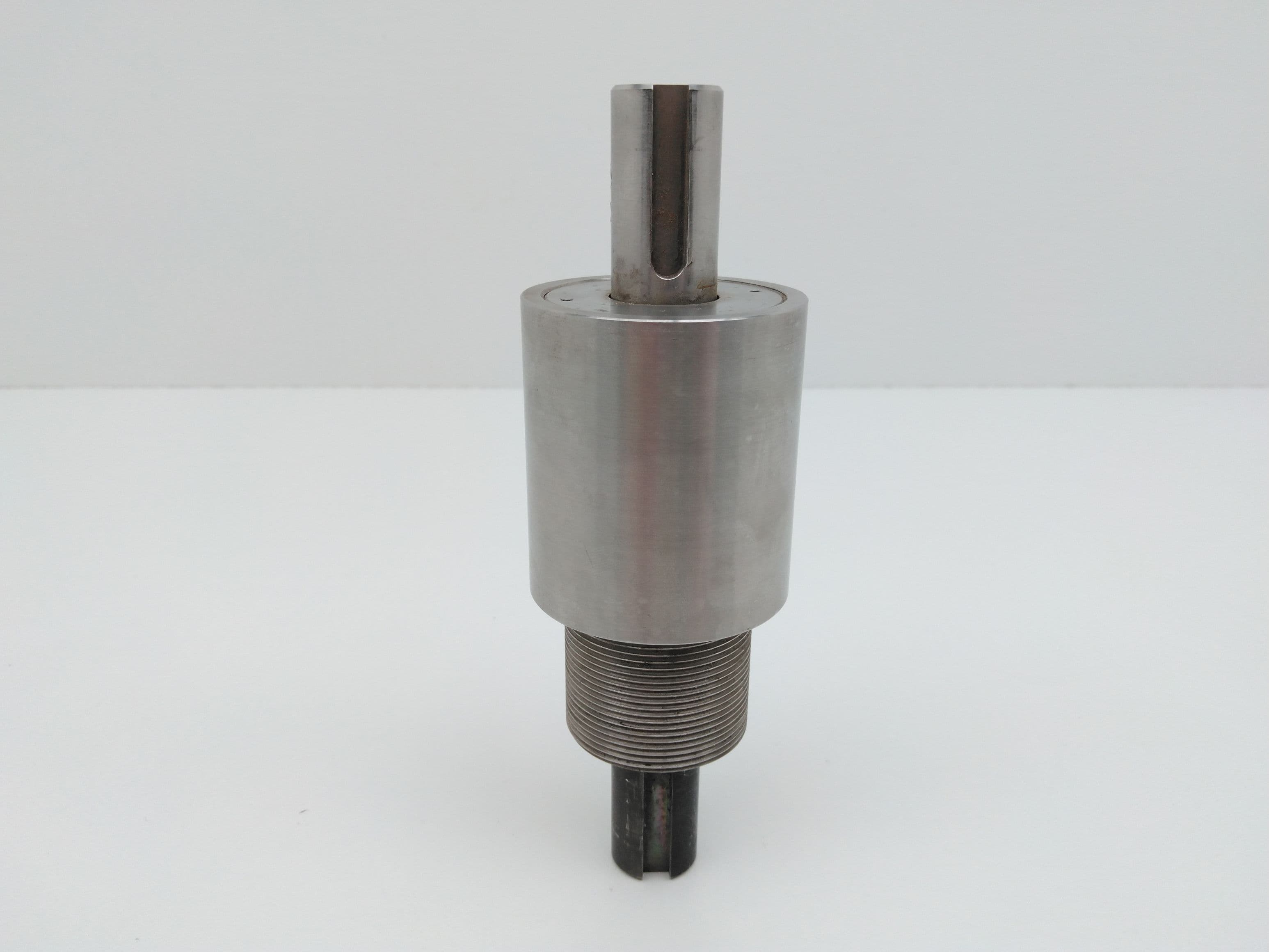 Rigaku OV30751 Ferro Fluidic Rotary Vacuum Feedthrough
