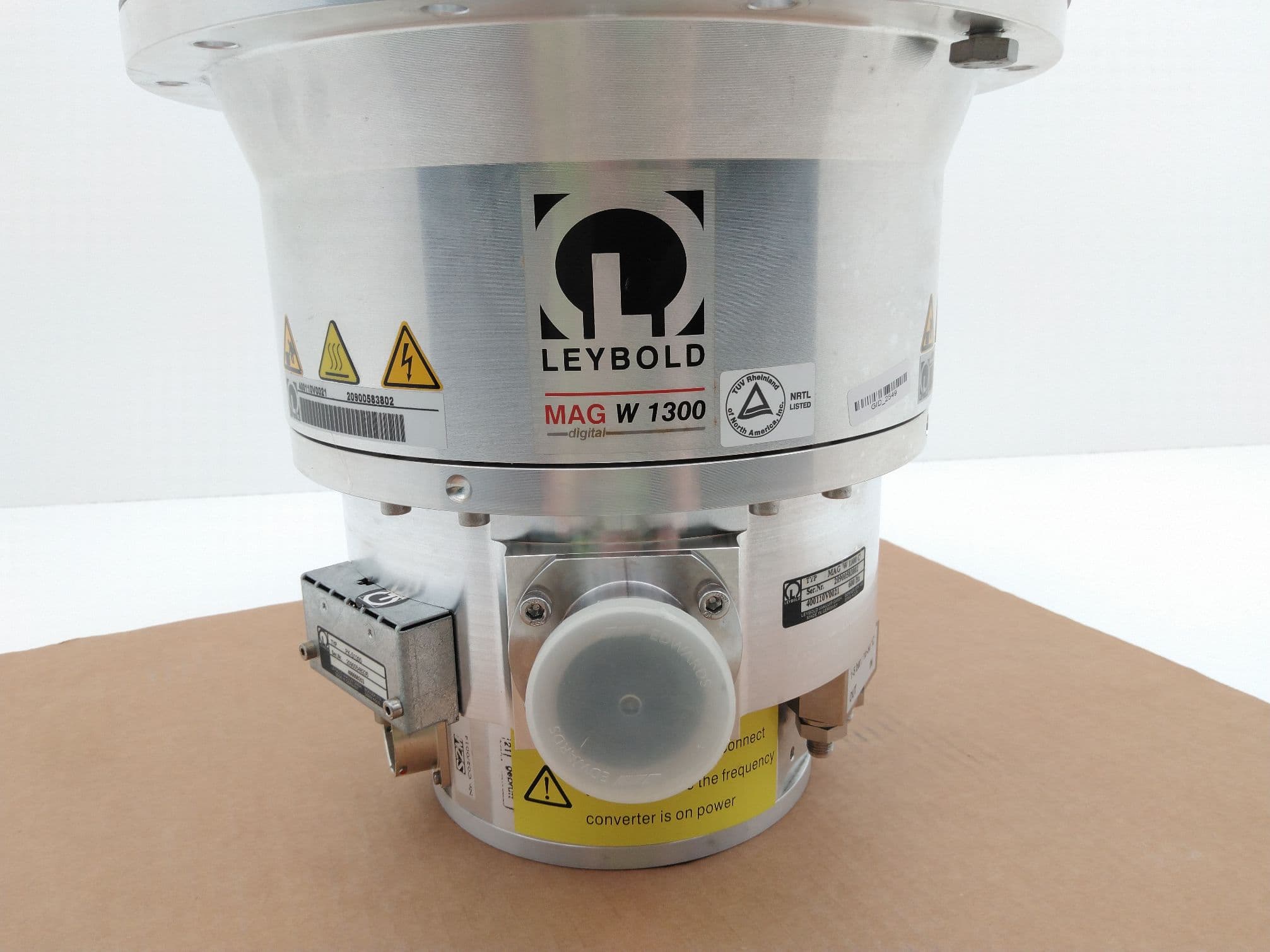 Leybold Mag W 1300 C 400110V0021 Mag lev Turbo pump 250 ISO-F