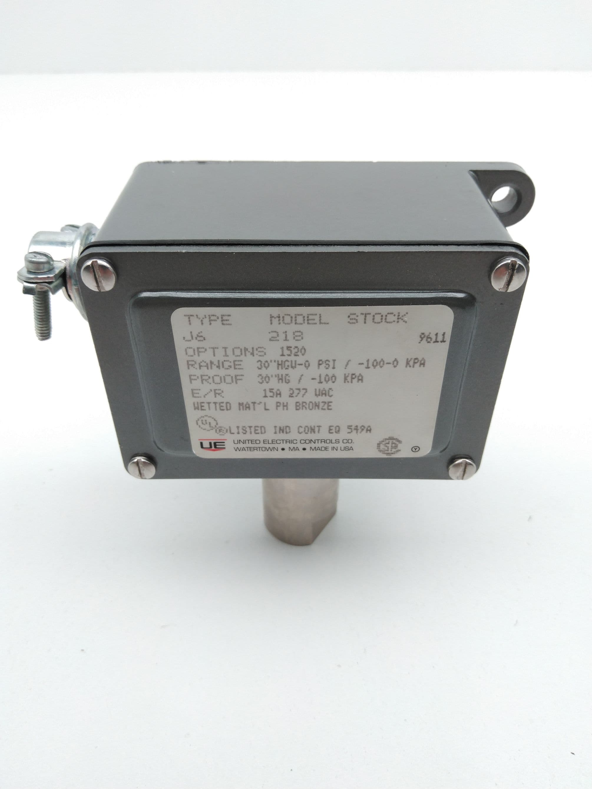 United Electric Controls J6-218-1520 Pressure Switch 30”Hg Vac-0Psi, 277V,15A
