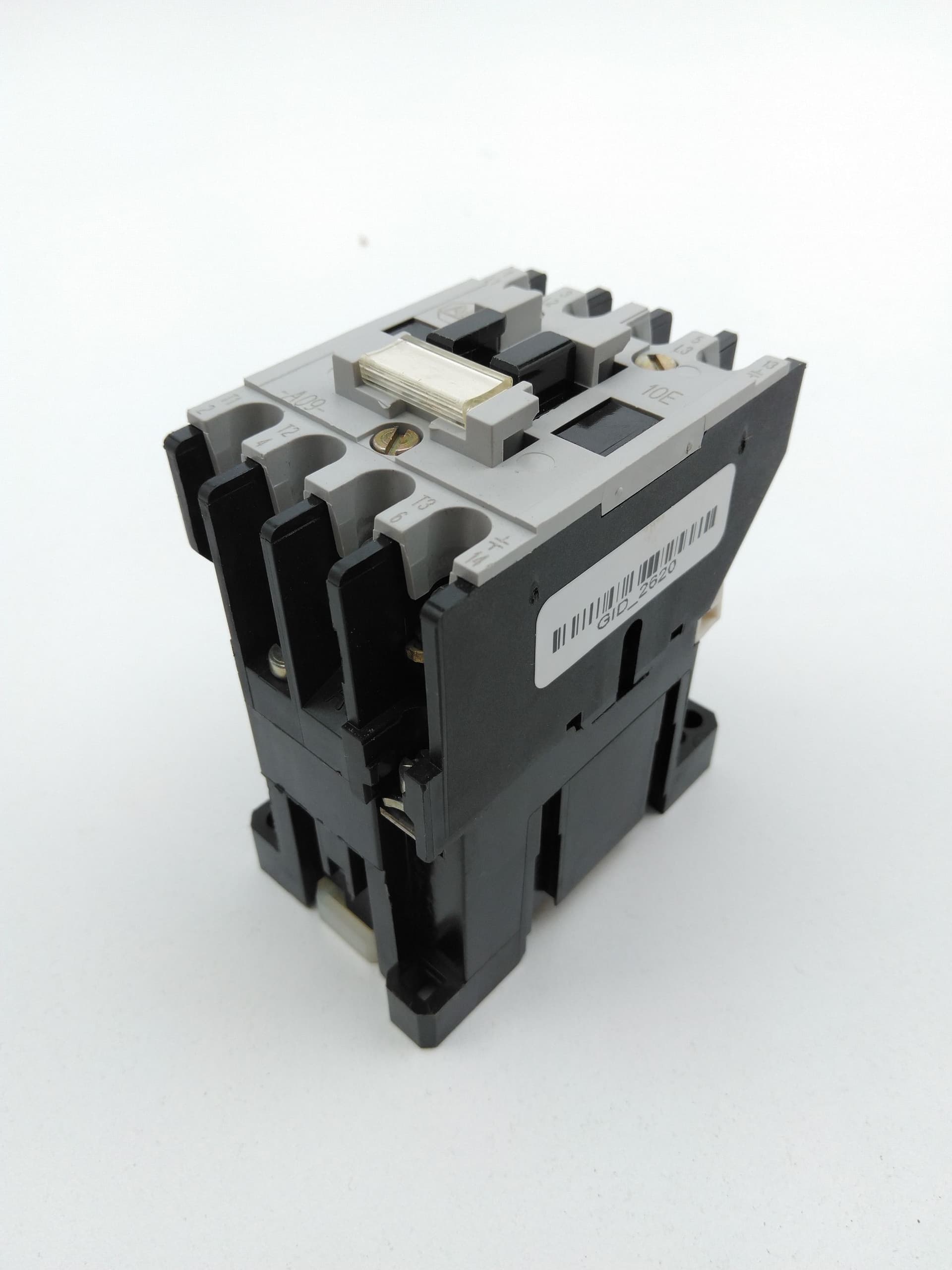 Allen-Bradley 100-A09ND3 Ser B Contactor, 600V, 9A, 3P, 110/120Vac Coil