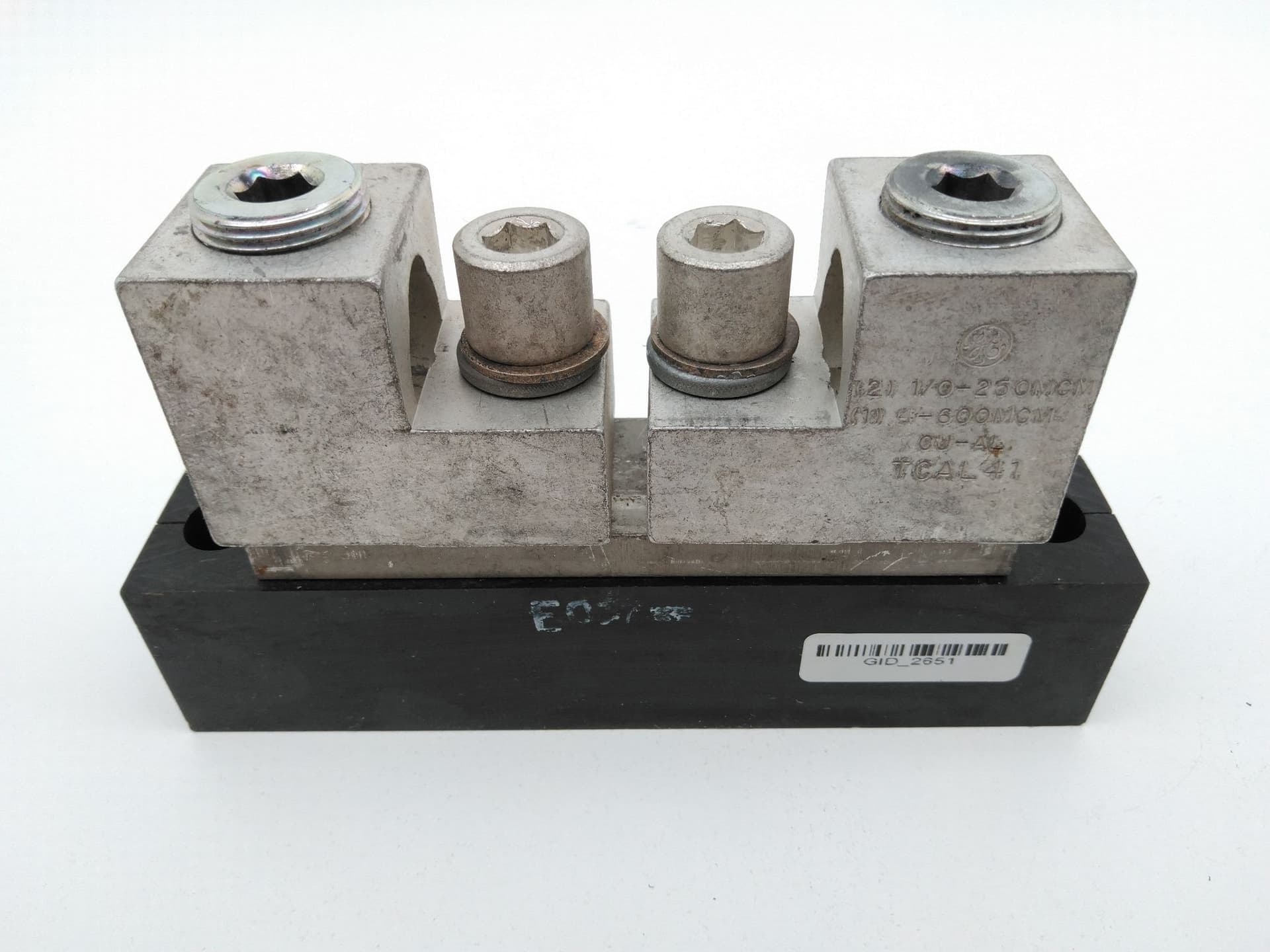 General Electric TNIA400 Insulated Groundable Neutral Block, 400A, 600V
