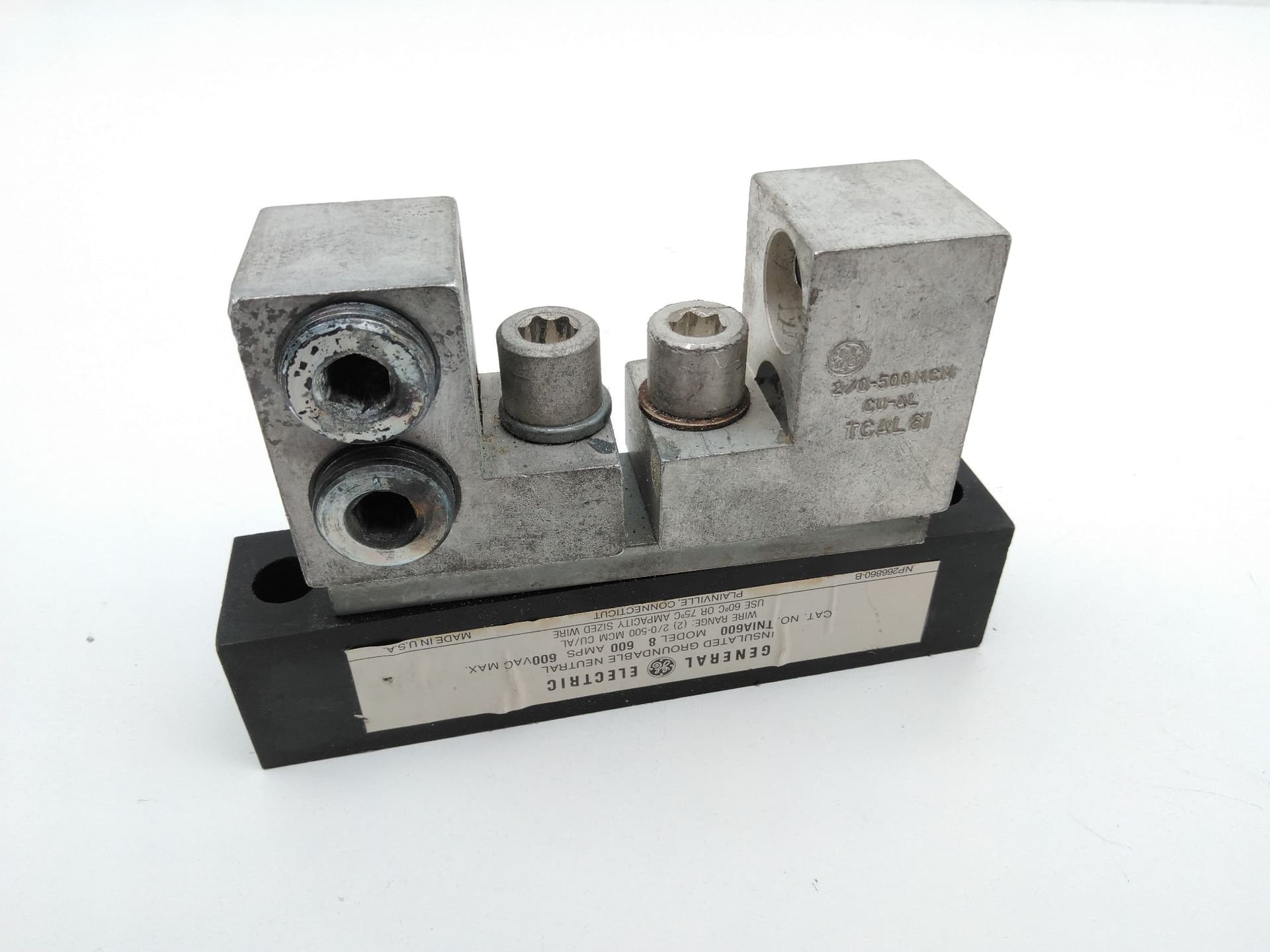 General Electric TNIA600 Insulated Groundable Neutral Block,600A, 600V