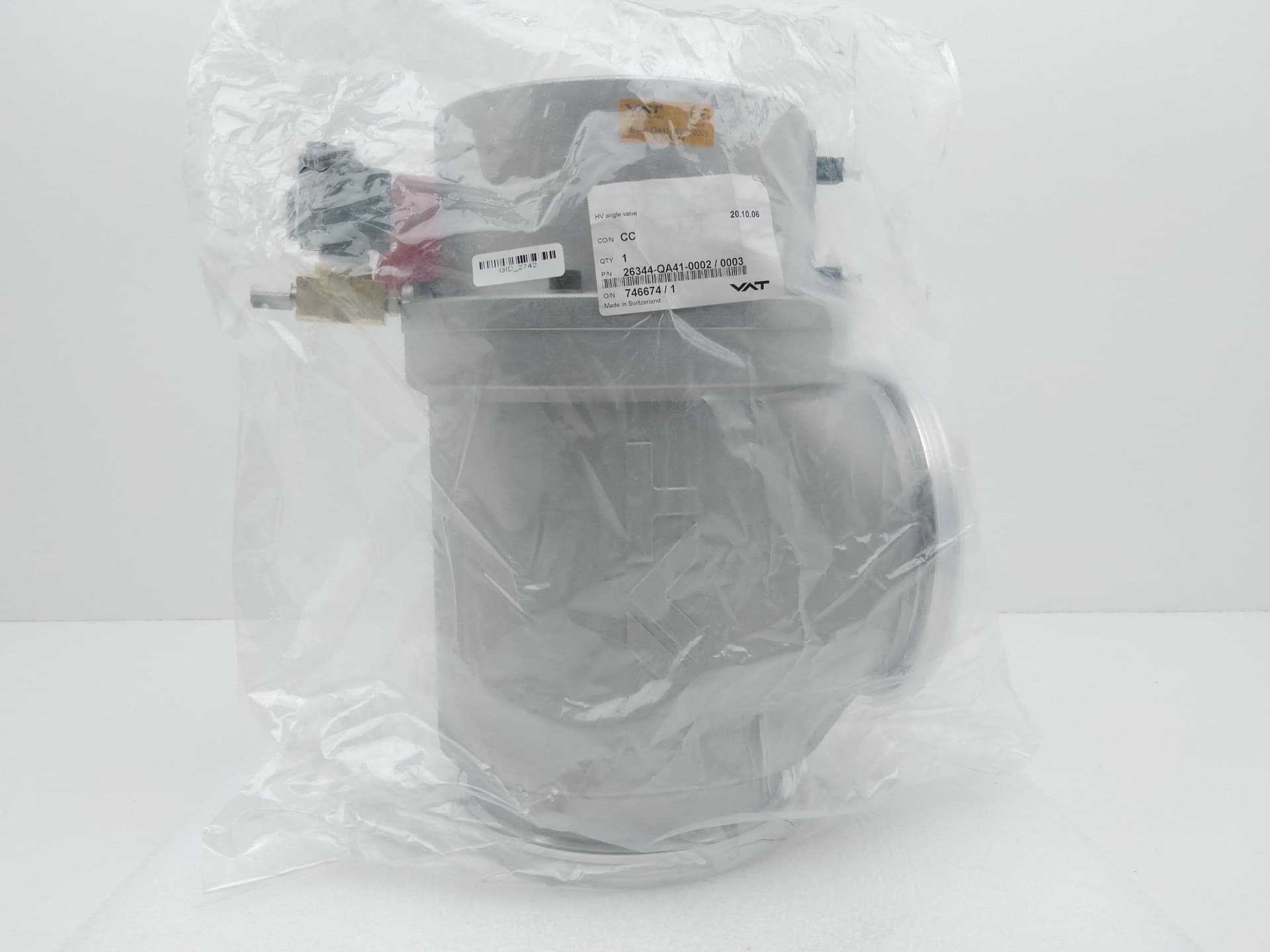 VAT 26344-QA41-0002 SS Right Angle Pneumatic Vacuum Valve, ISO -K 160