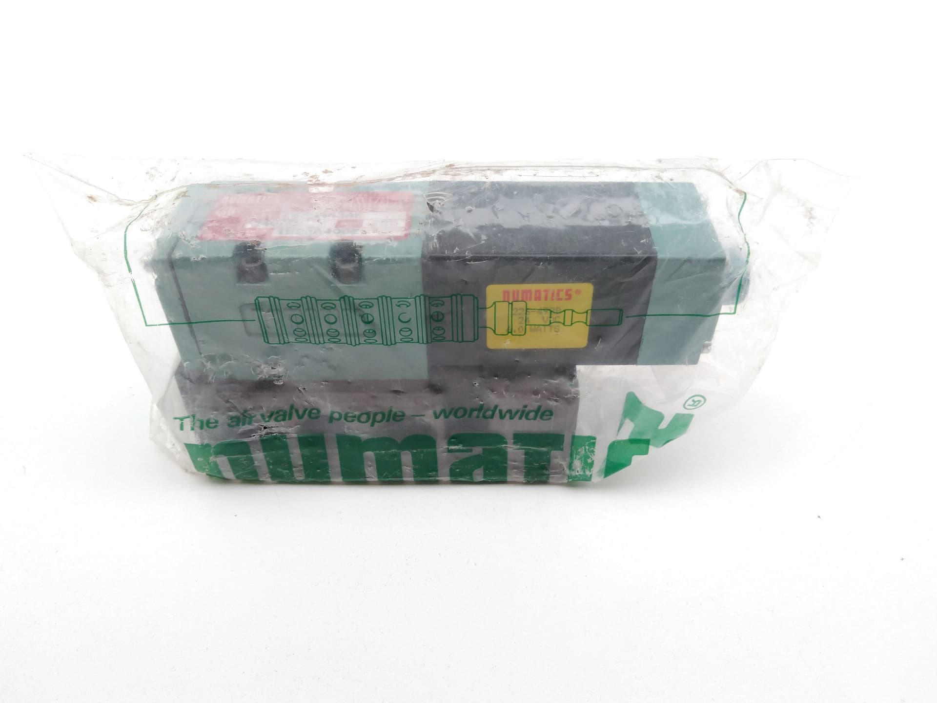 Numatics 153SA43AE 226-498B Solenoid Valve 2Position, 4Way, 24VDC, .25A, 150PSI