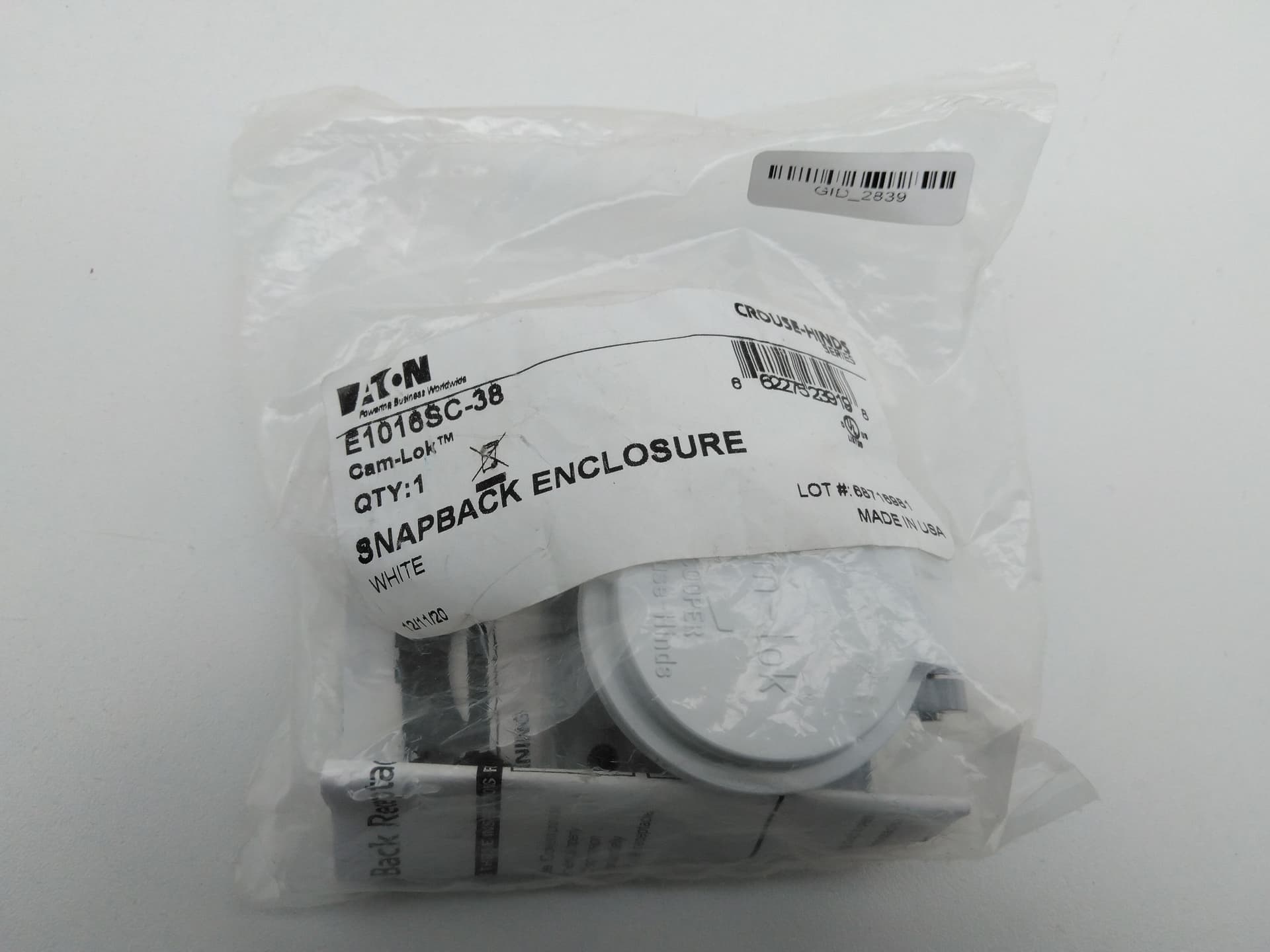 Eaton E1016SC-38 Cam-Lok Crouse-Hinds SnapBack Receptacle Enclosure, White