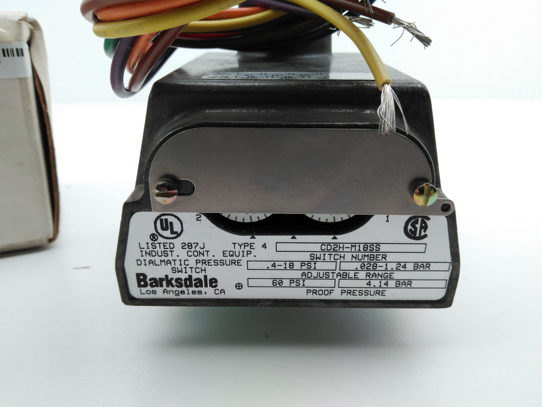 Barksdale CD2H-M18SS Dialmatic Pressure Switch Range: 0.4-18PSI Proof: 60PSI