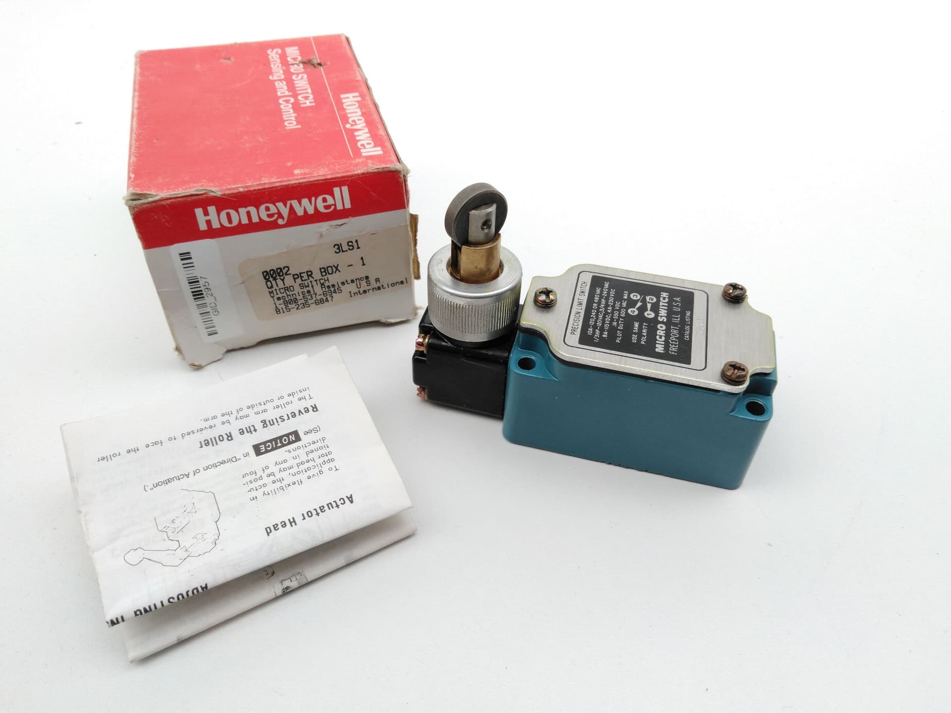 Honeywell 3LS1 Side Roller Plunger Micro Limit Switch, 10A