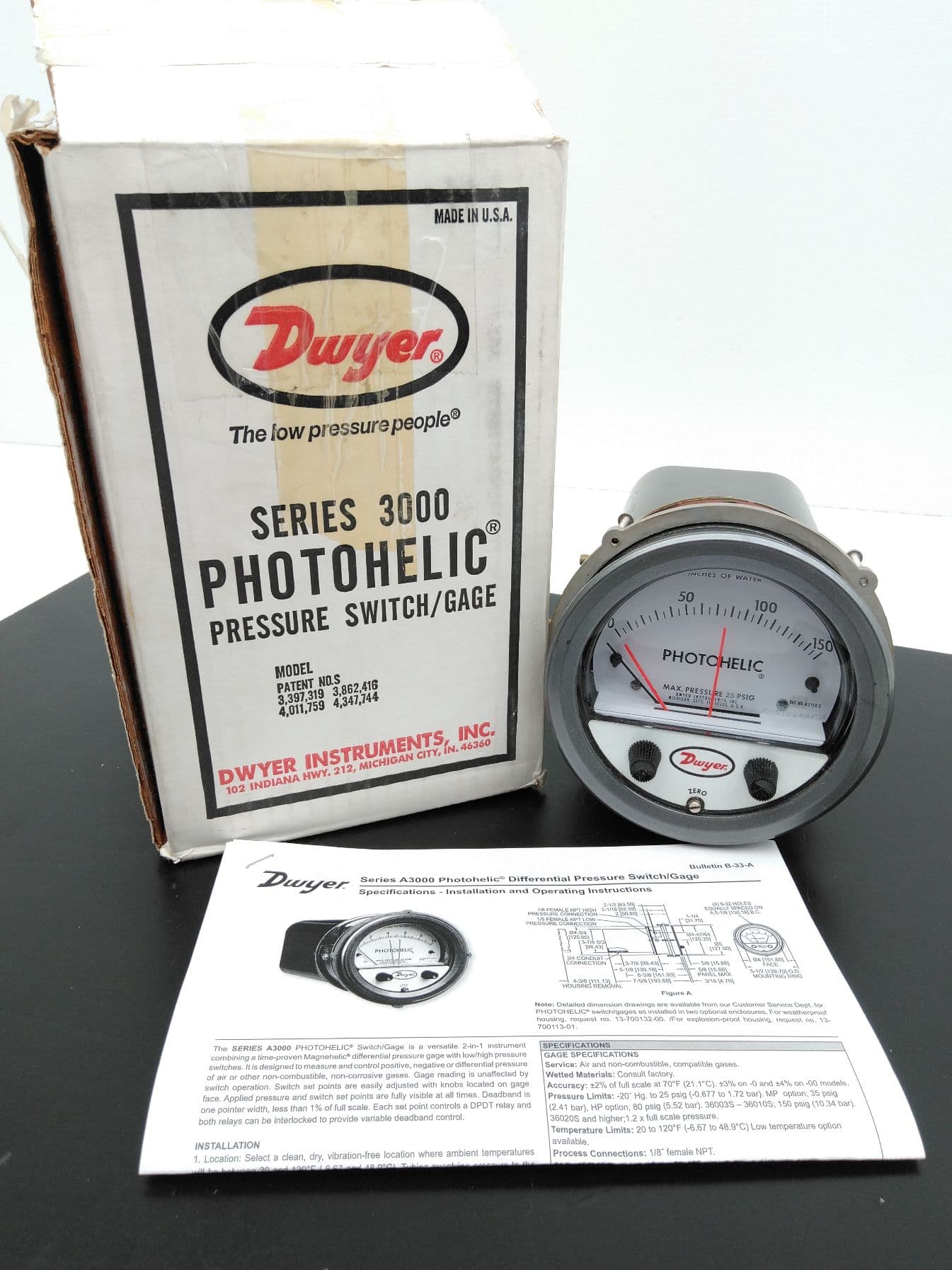 Dwyer A3150 Series A3000 Photohelic Pressure Switch/Gage, 0-150" w.c.