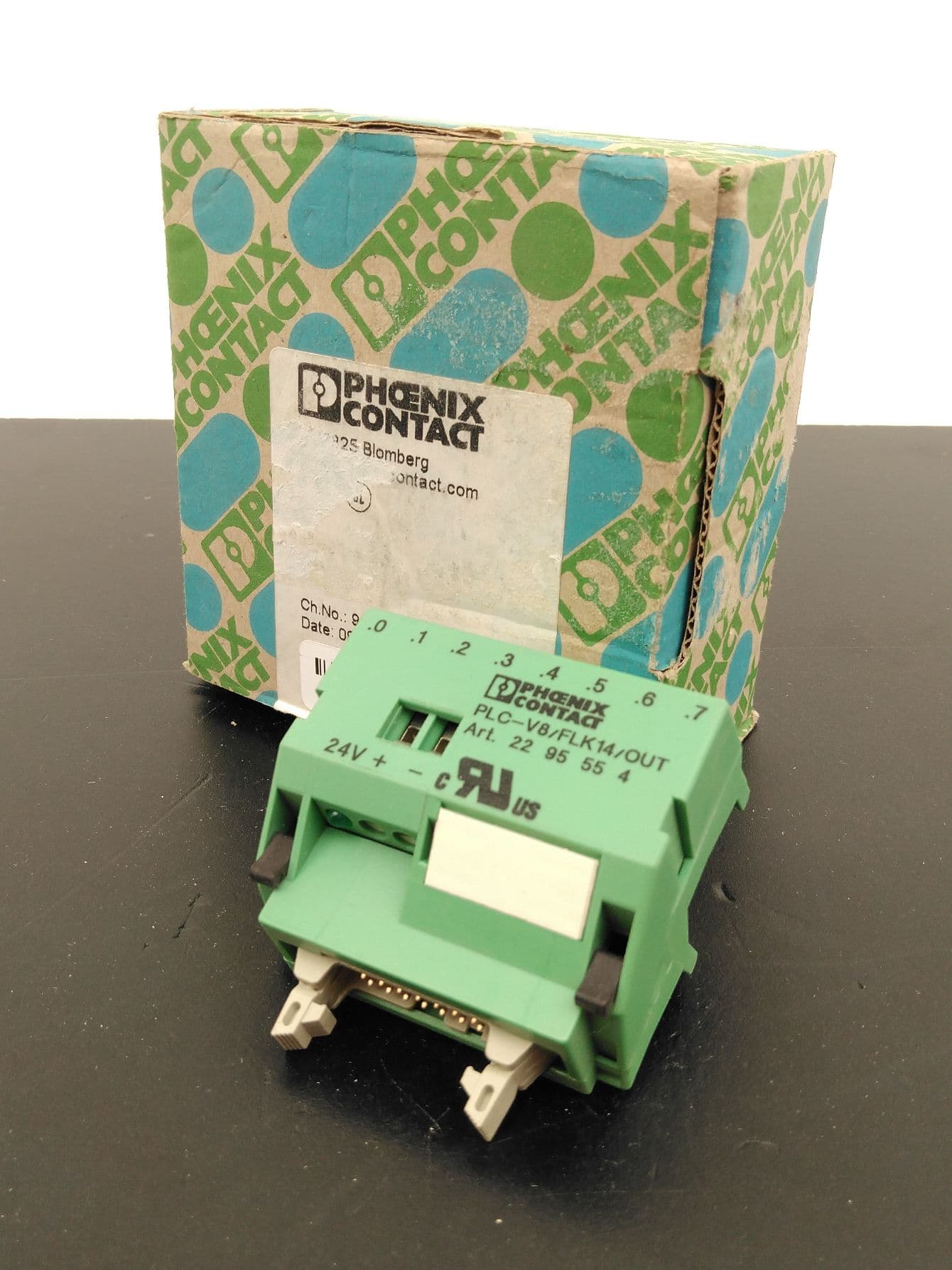 Phoenix Contact 2295554 / PLC-V8/FLK14/OUT V8 adapter for 8 x PLC-Interface