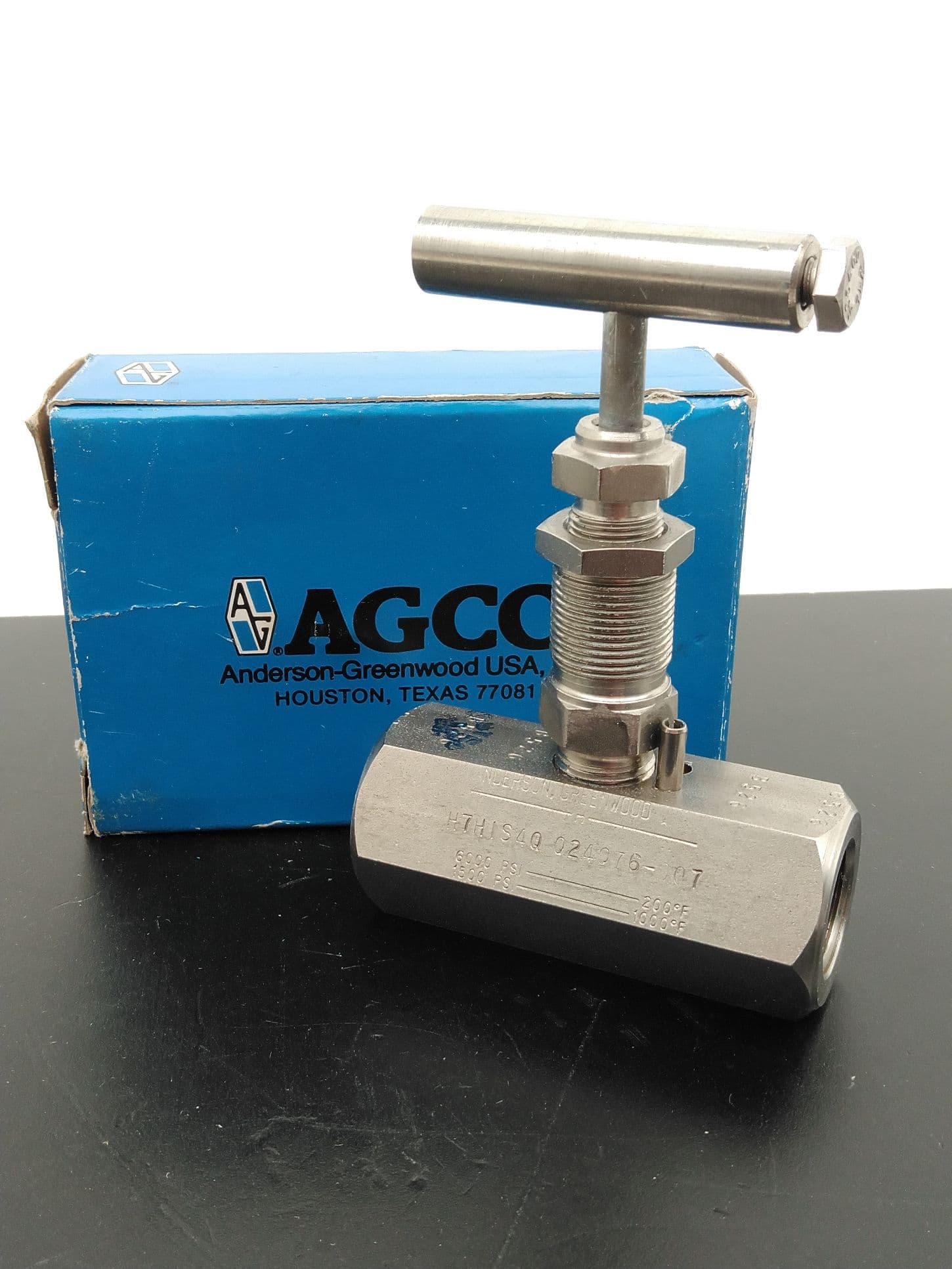 Anderson-Greenwood H7HIS-4Q / 02-4076-007 Hand Valve 316SS, 1/2" x 1/2"FNPT