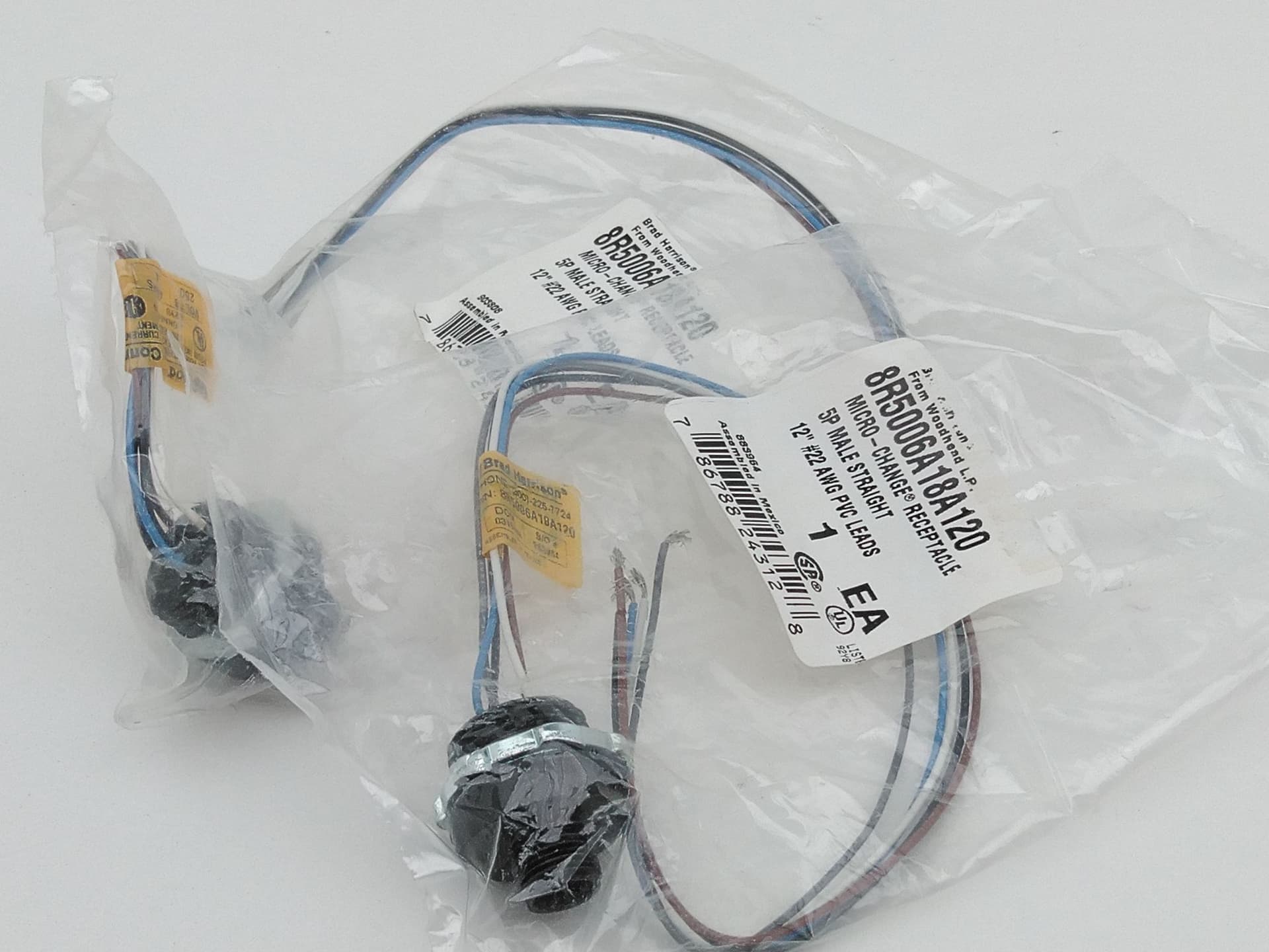 Brad Harrison 8R5006A18A120 Micro-Change 5 Pin Male Receptacle