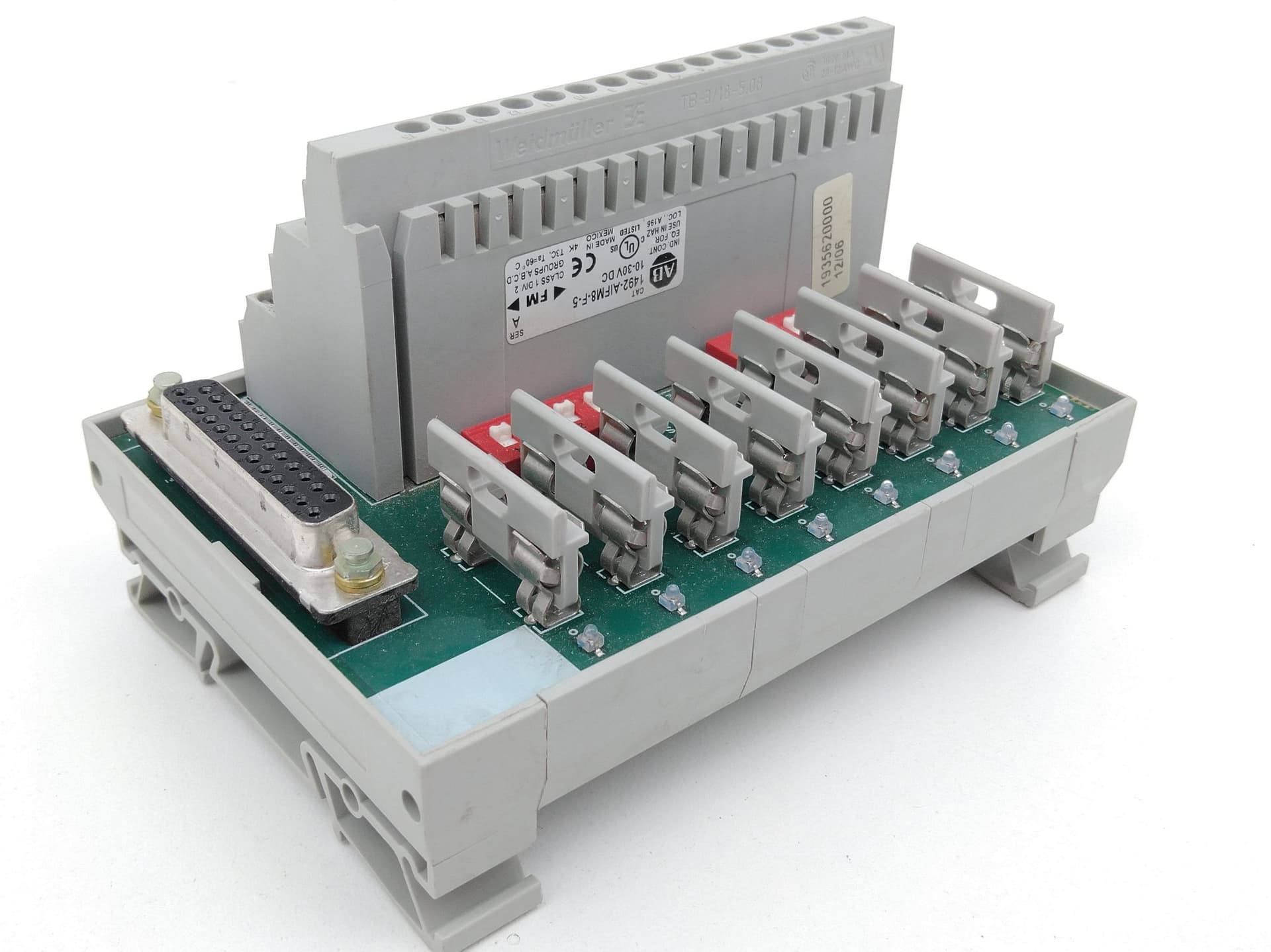 Allen-Bradley 1492-AIFM8-F-5 Fusible 8 Channel Analog Interface Module, Ser A