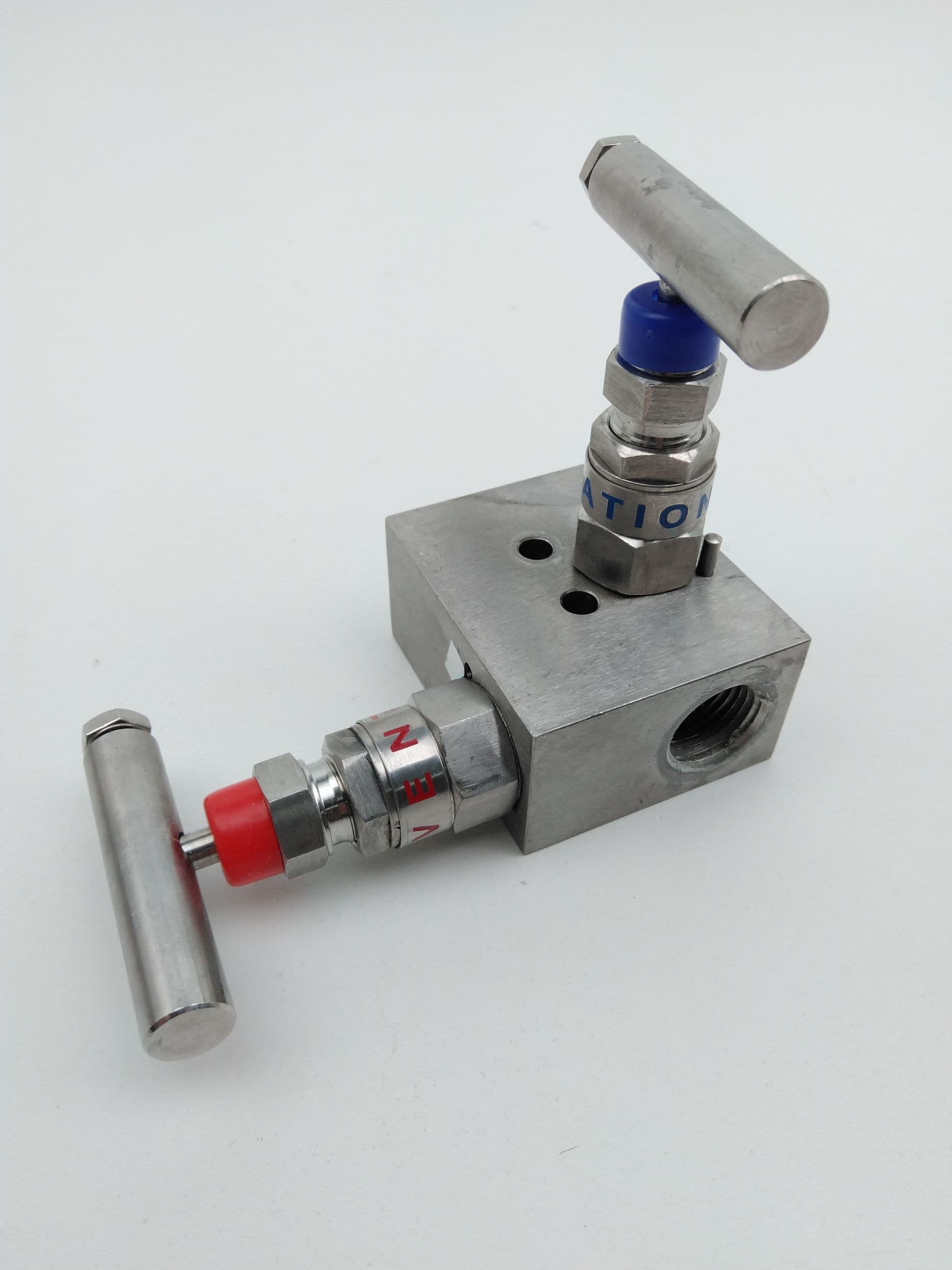 Mac Weld M-2C-L-RM-08F-08F-P 2-Valve Manifold