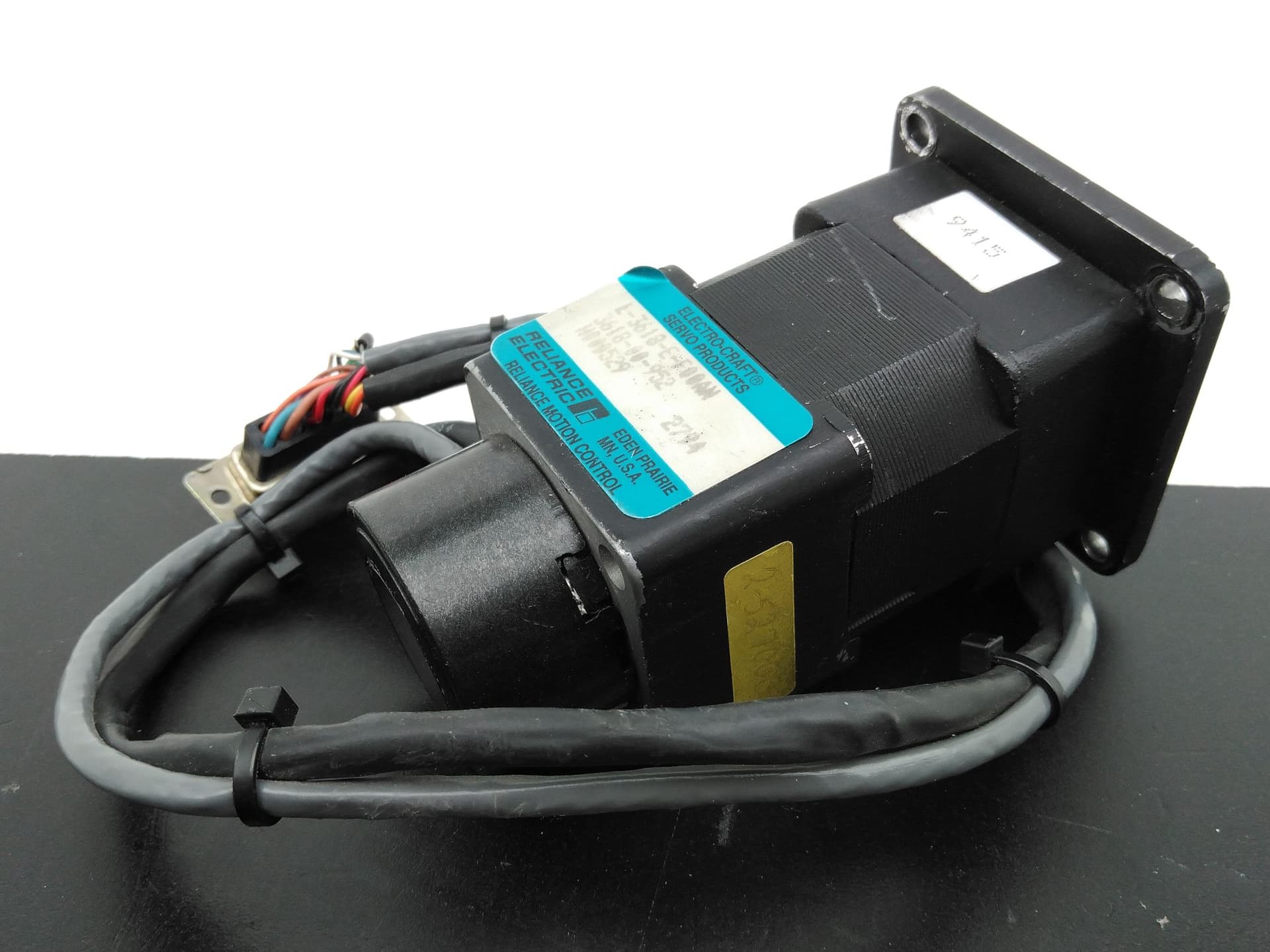 Reliance Electric E-3618-E-F00AN Brushless Servo Motor w/ Encoder 77822-073