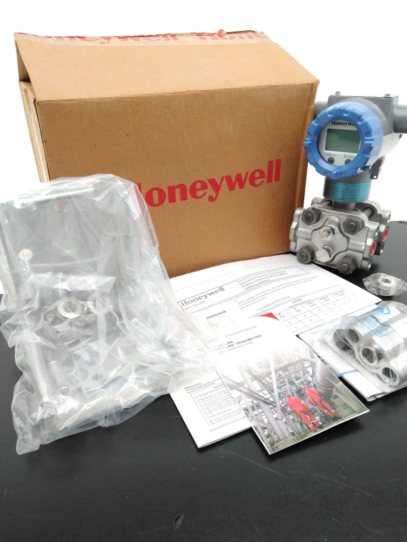 Honeywell STD725-E1HK2AS-1-A-AHT-11S-A-30A6-FXF3TPPM-0000 Pressure Transmitter