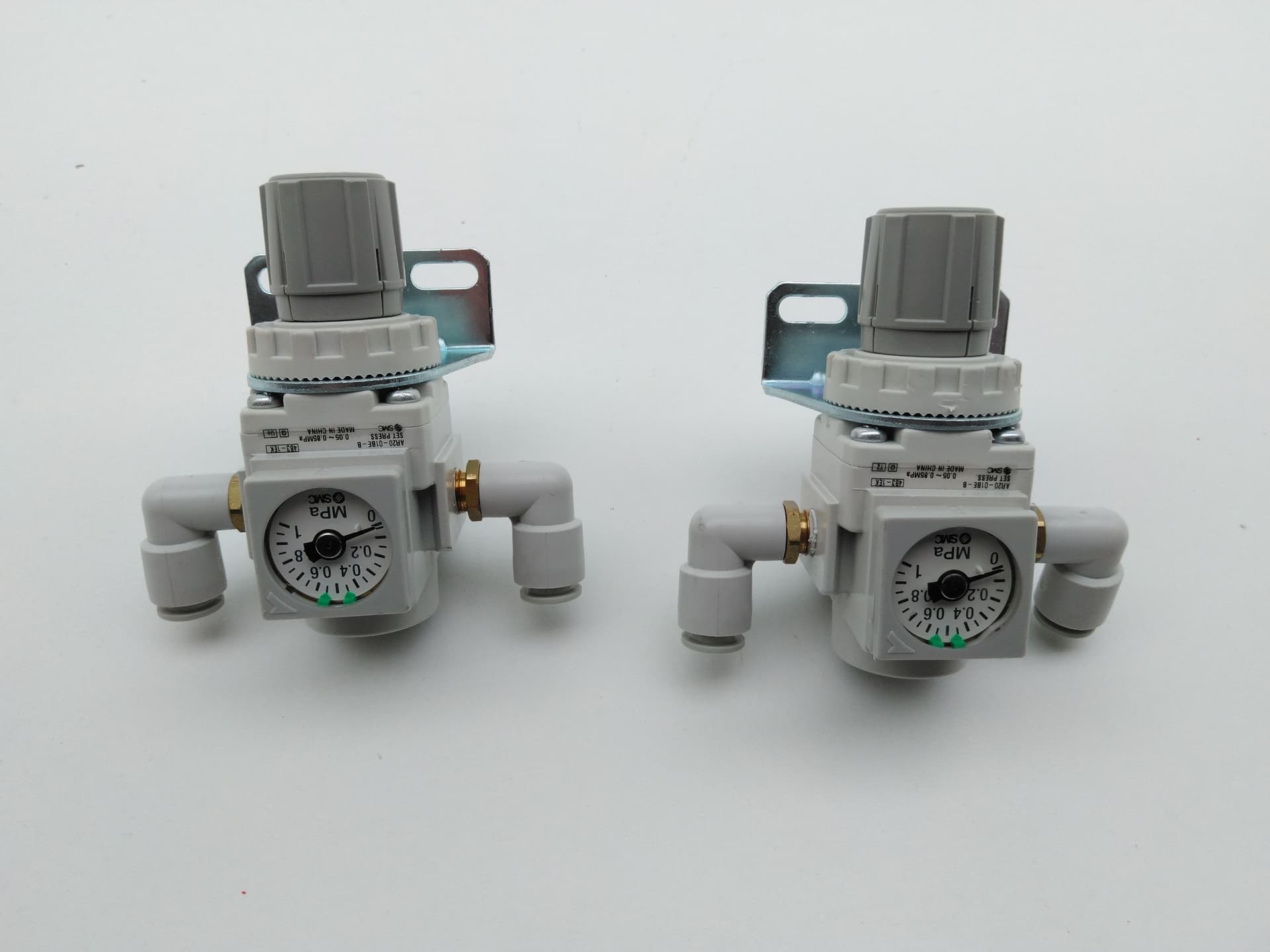SMC AR20-01BE-B Air Pressure Regulator - Lot of 2