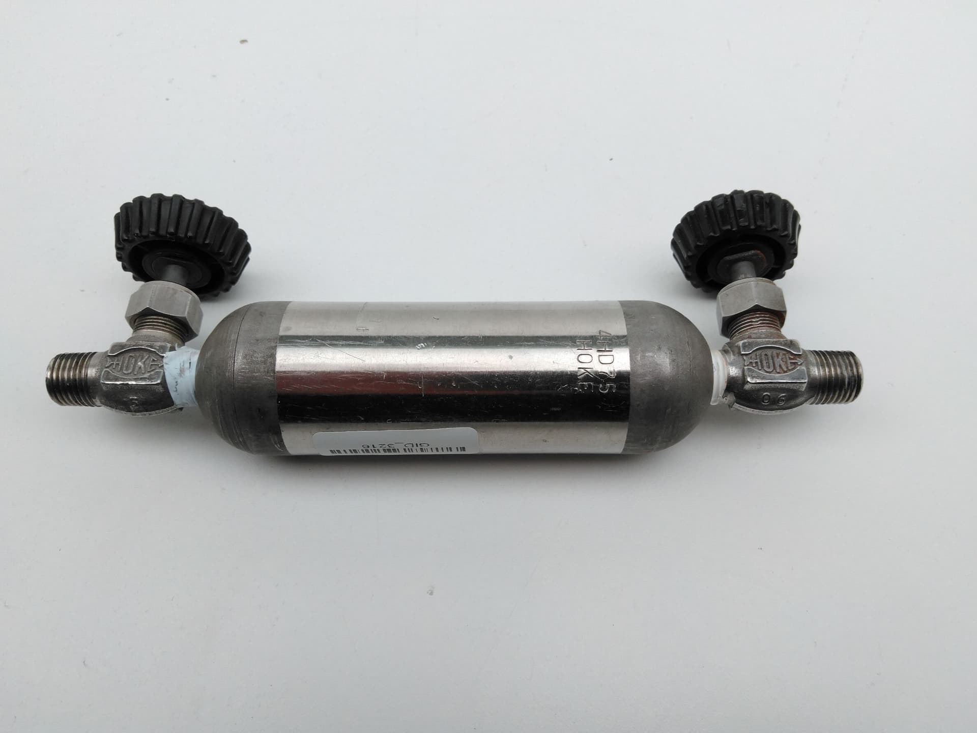 Hoke 4HD75 Double Ended Sample Cylinder, 75ml, SS, 1/4", 1800Psi w/ Valves