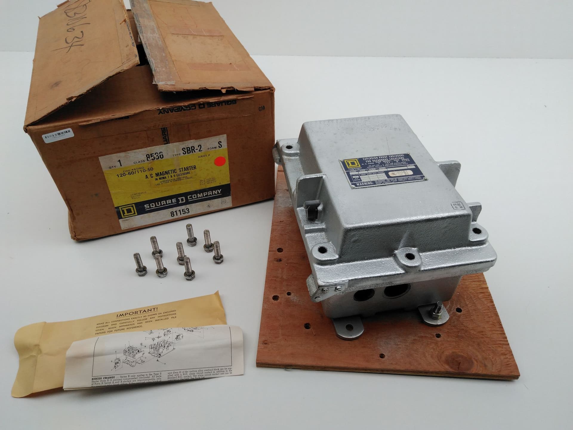 Square D 8536SBR2 Explosion Proof Enclosure NEMA Size 0 Motor Starter