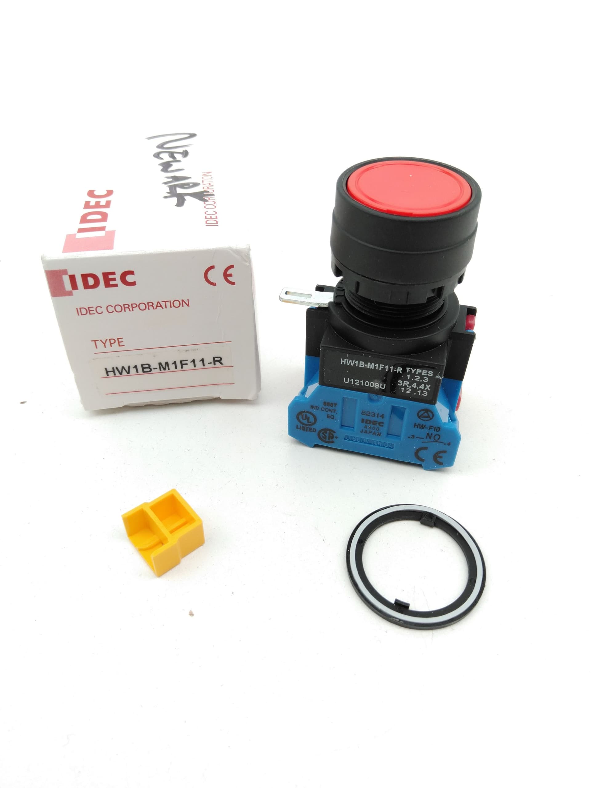 IDEC HW1B-M1F11-R Momentary Pushbutton, Flush, Non-Illuminated, 1NO-1NC, Red