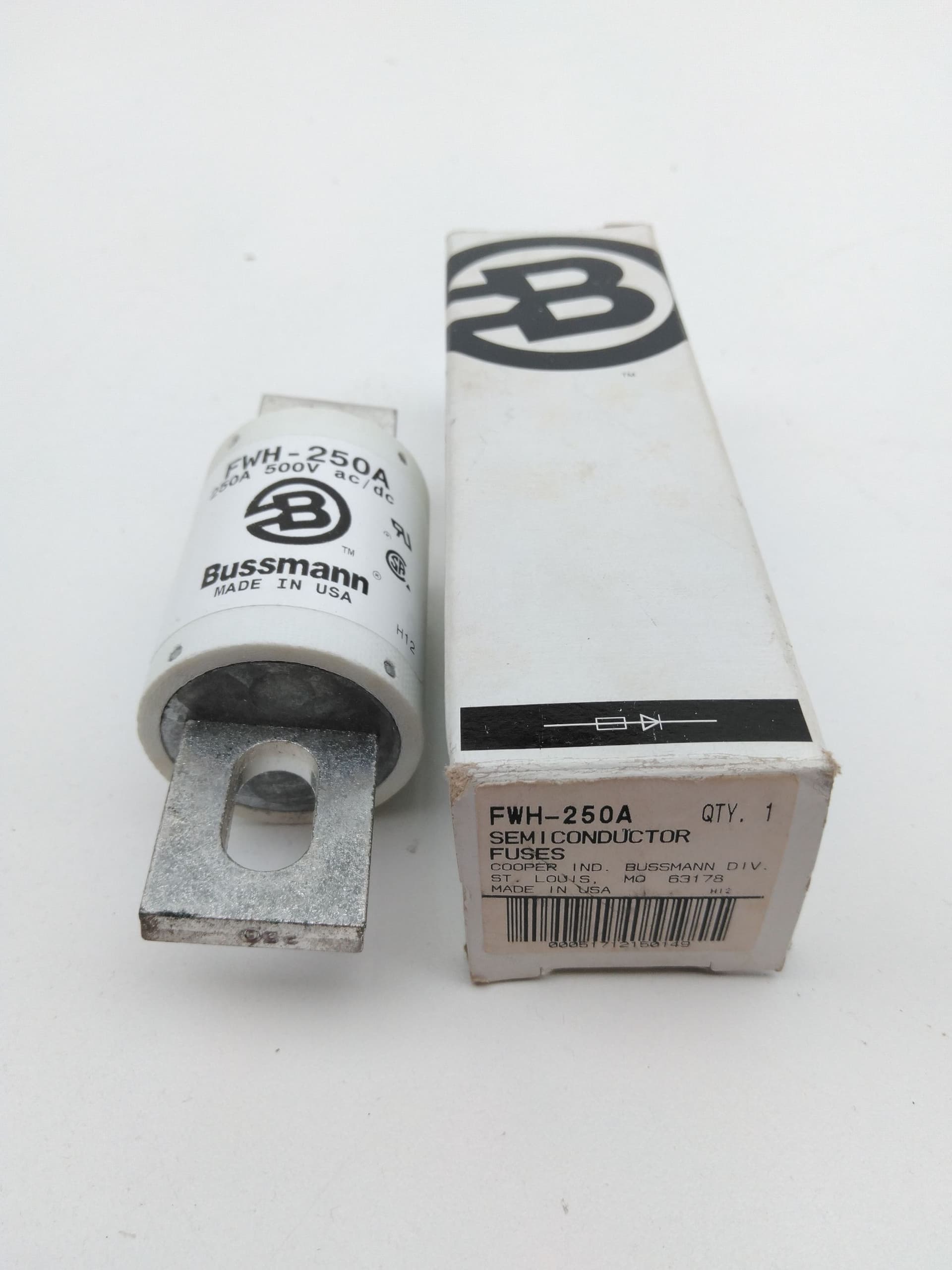Bussmann FWH-250A Semiconductor High Speed Fuse Stud Mount, 250A, 500V AC/DC