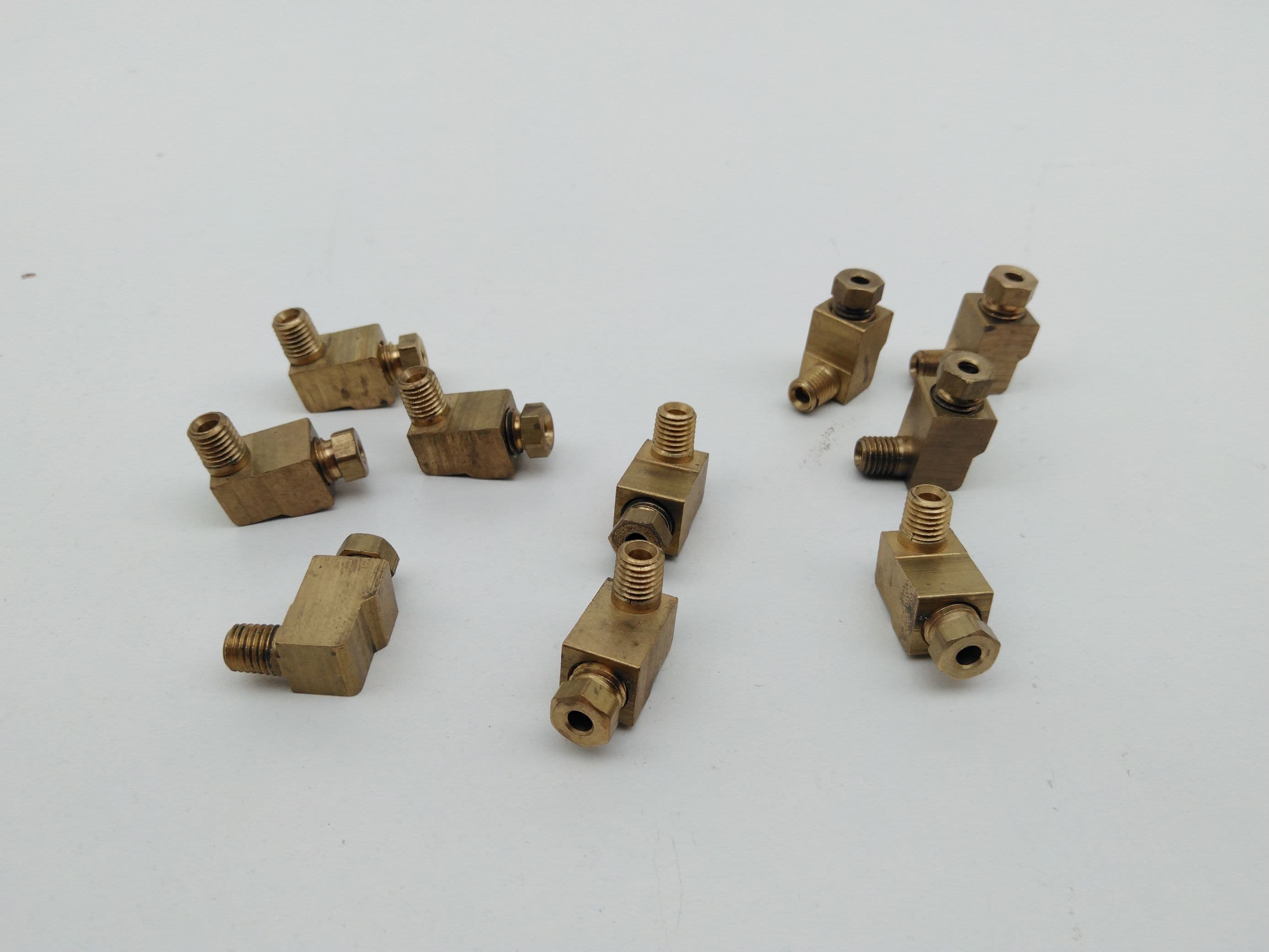 Lincoln Industrial 66716 Brass Male Adapter, 1/8" Tube x 1/4-24 Thread Lot of 10