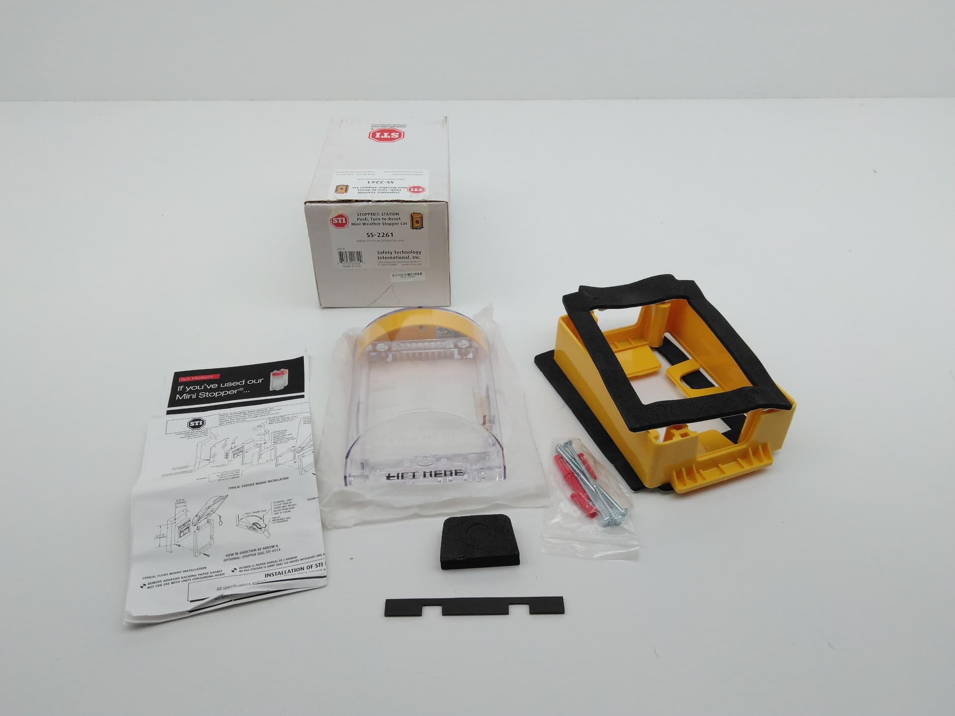STI SS-2261 Stopper Station Yellow / Clear Mounting Protective Cover