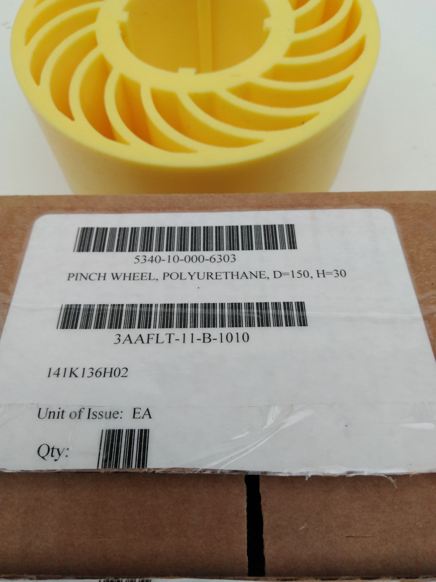 Pinch Wheel 141K136H02 Yellow Poly, D=150mm x H=30mm