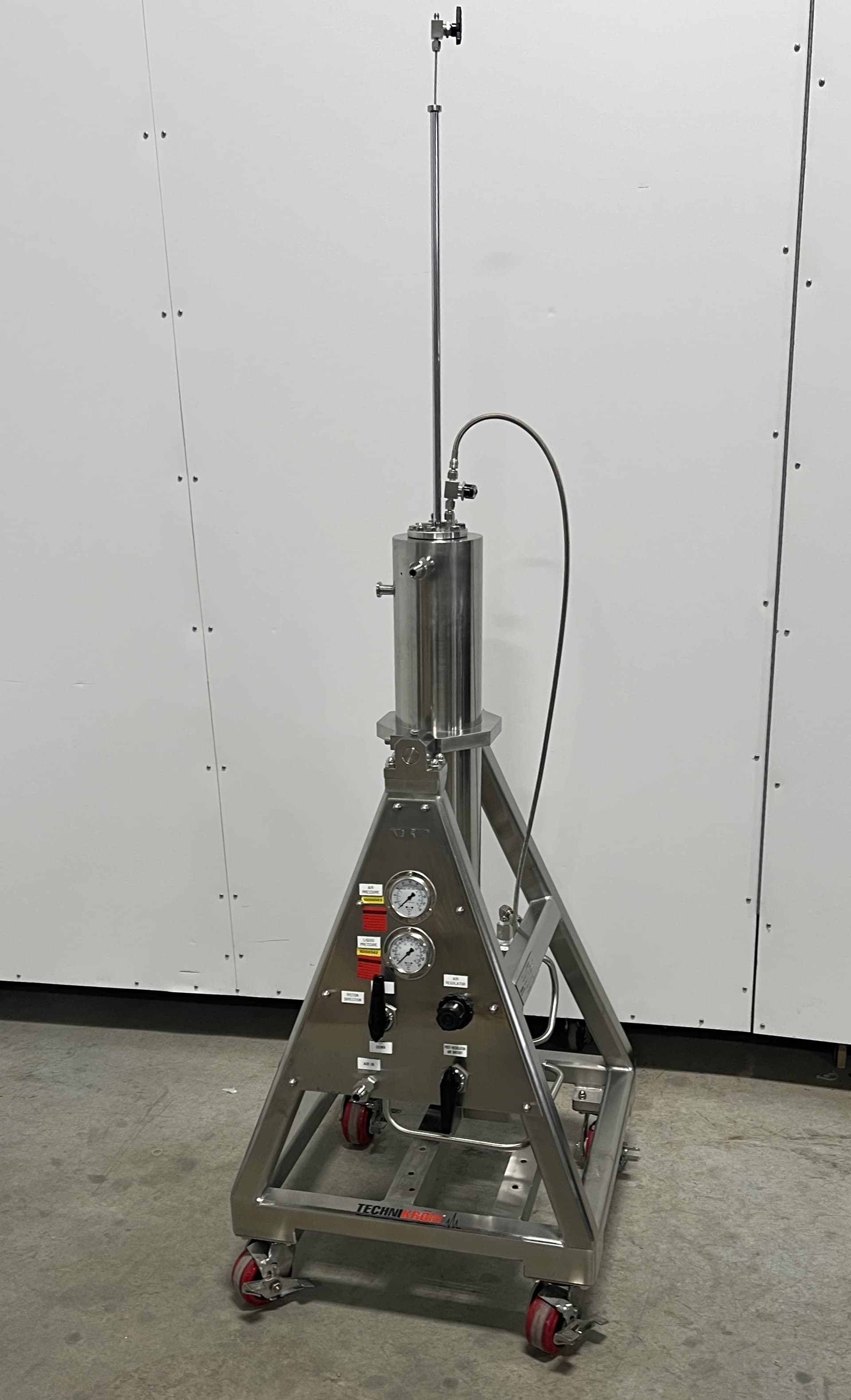 Technikrom 7.6 Liter, Stainless Steel 1500 PSI Jacketed Pressure Vessel