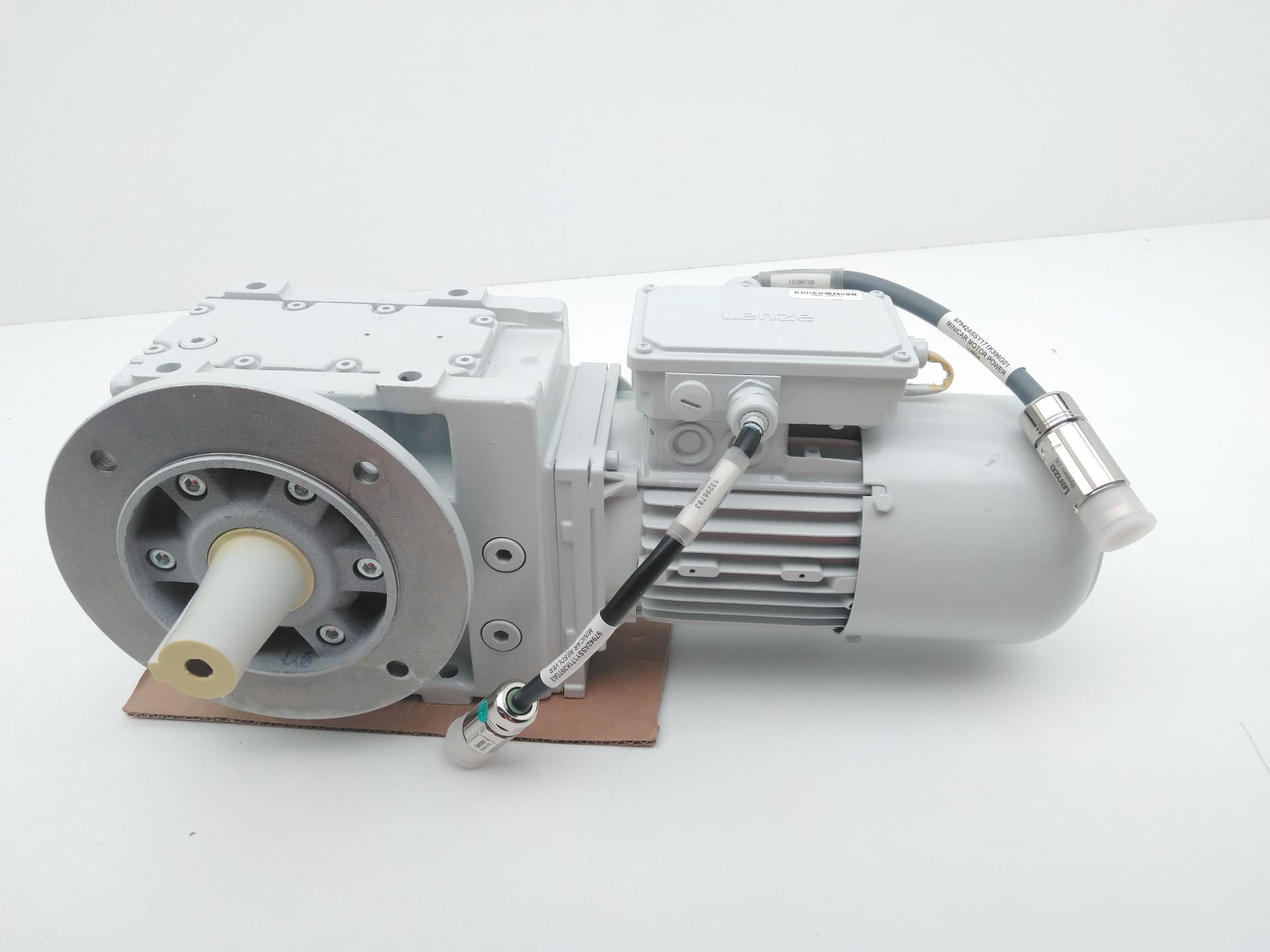 Lenze GKS05-3MVAK-071C42 Helical-Bevel Precise Positioning Gearbox Motor