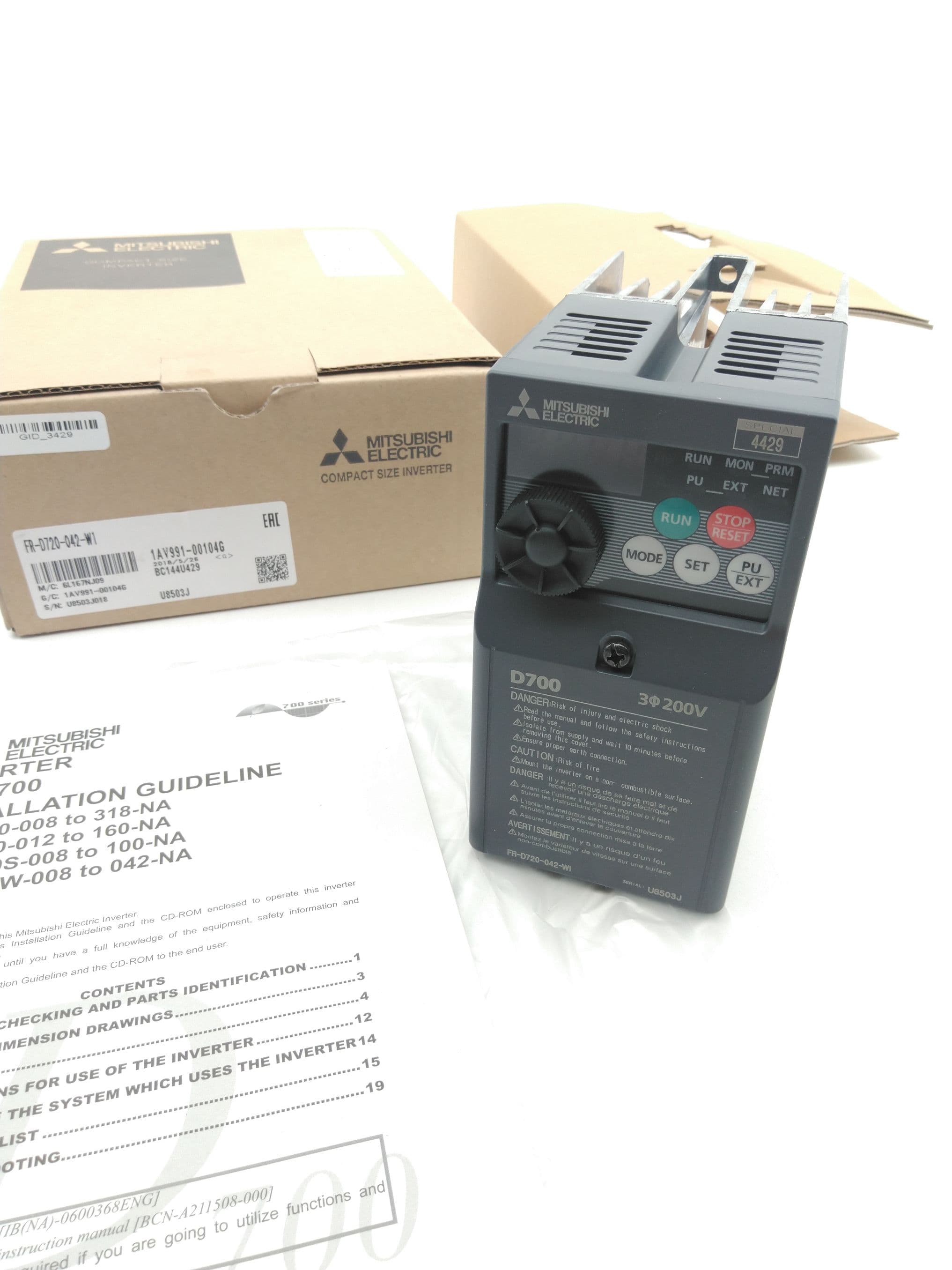 Mitsubishi FR-D720-042-W1 Variable Speed/Frequency Drive 3Ph, 4.2A, 240VAC, 1HP