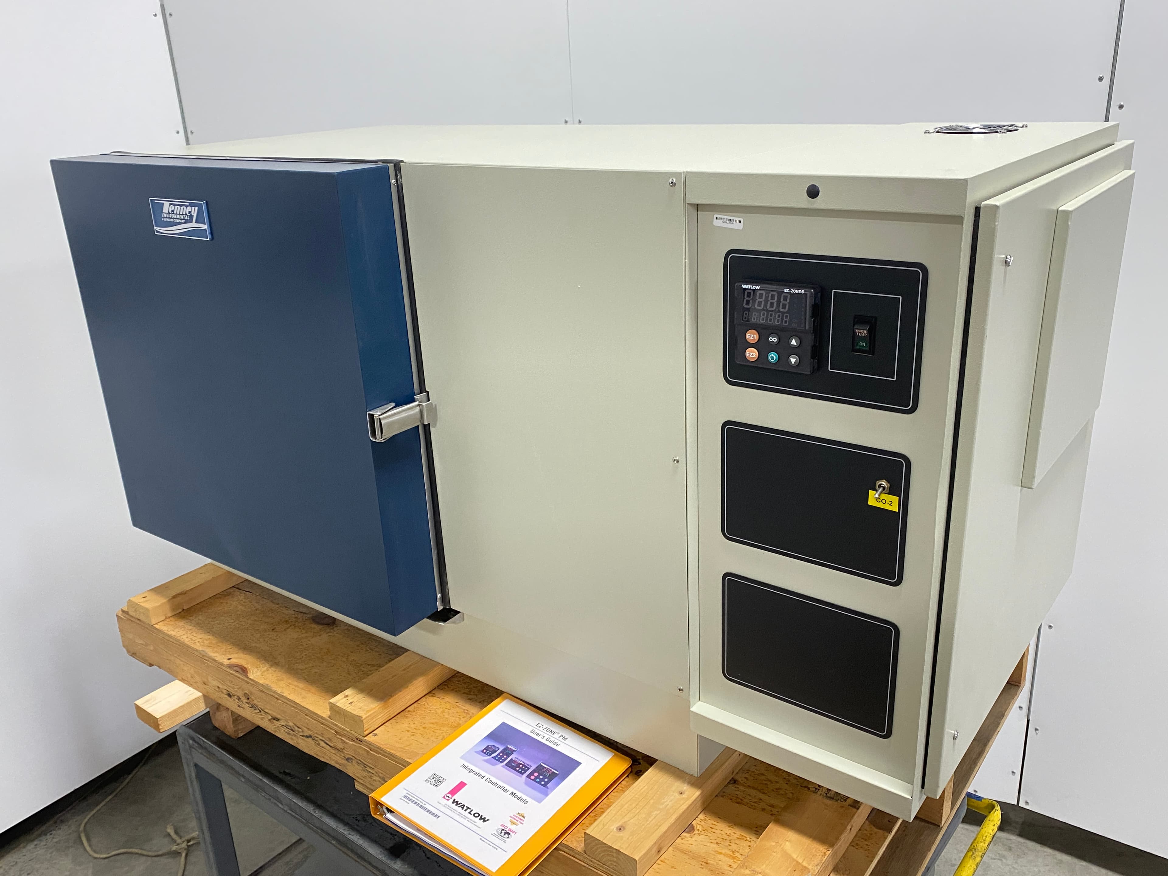 Tenney BTC Programmable Temperature Test Chamber, w/LN2 Boost, 4 CU.FT.