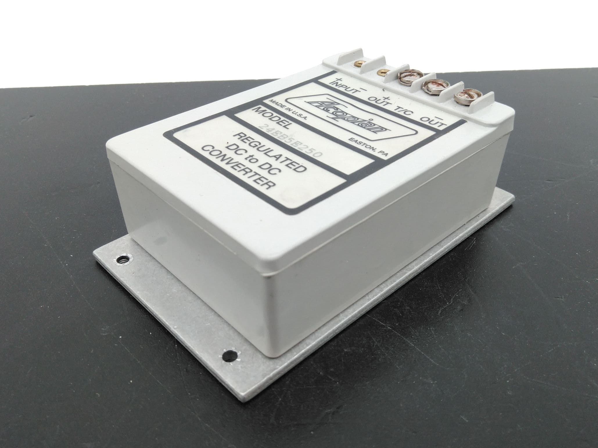 Acopian 24EB5E250 Regulated DC to DC Converter Power Supply