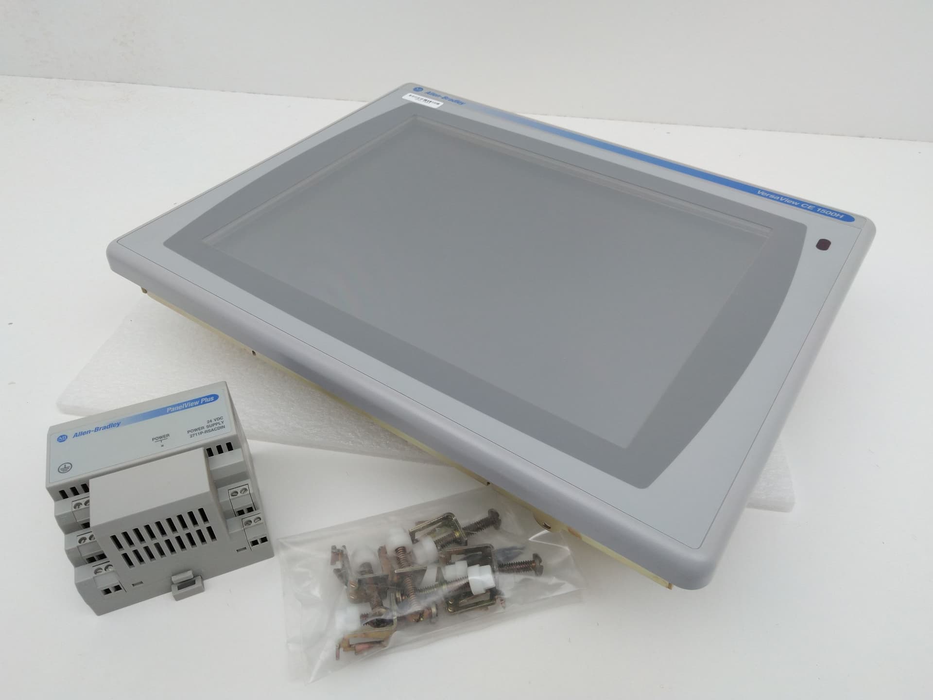 Allen-Bradley 6182H-15TEH4D VersaView CE 1500H Color Touch Screen Display 15"