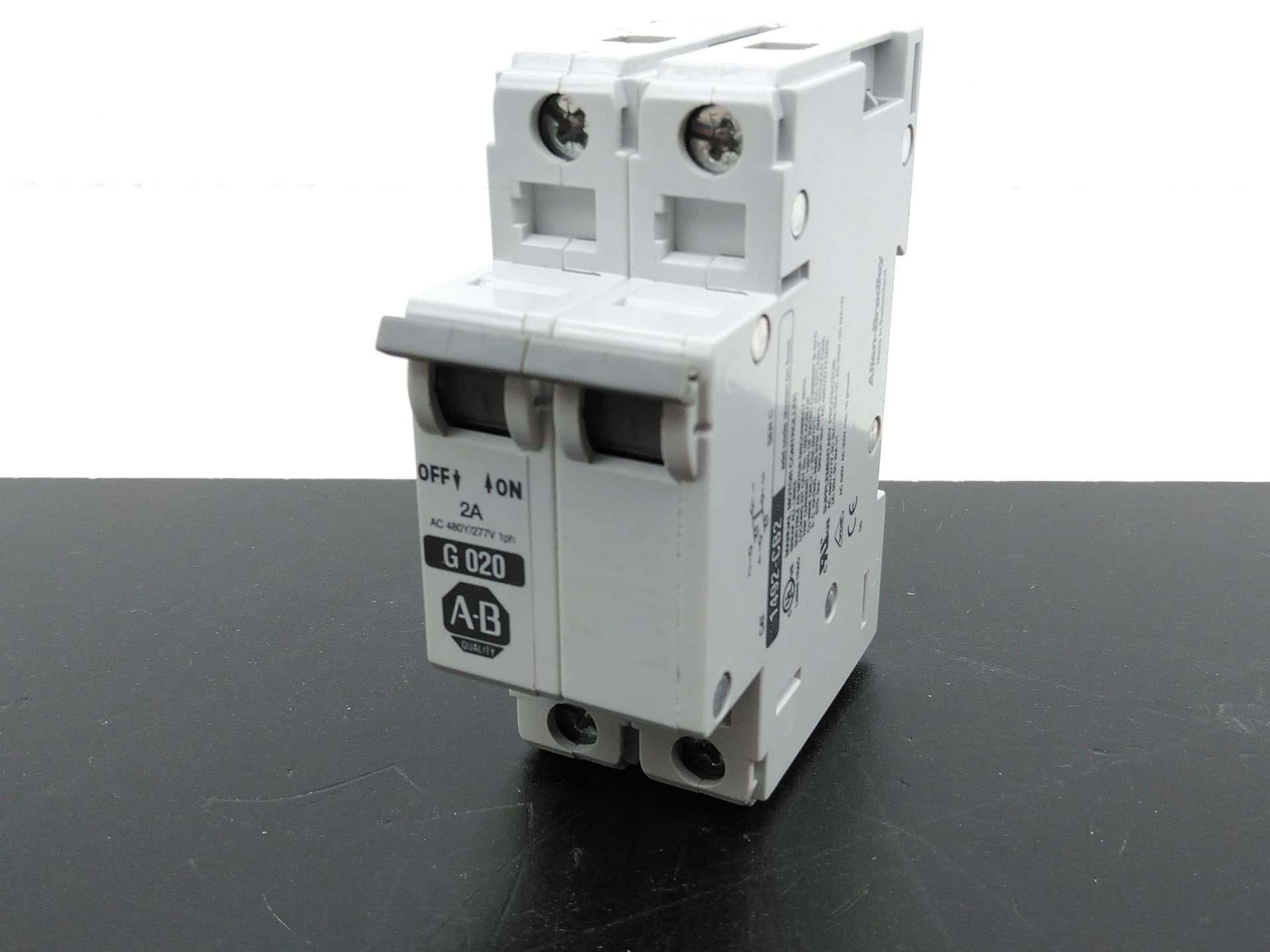 Allen-Bradley 1492-CB2G020 SER C Circuit Breaker, 2A, 2P, 480Y/277V